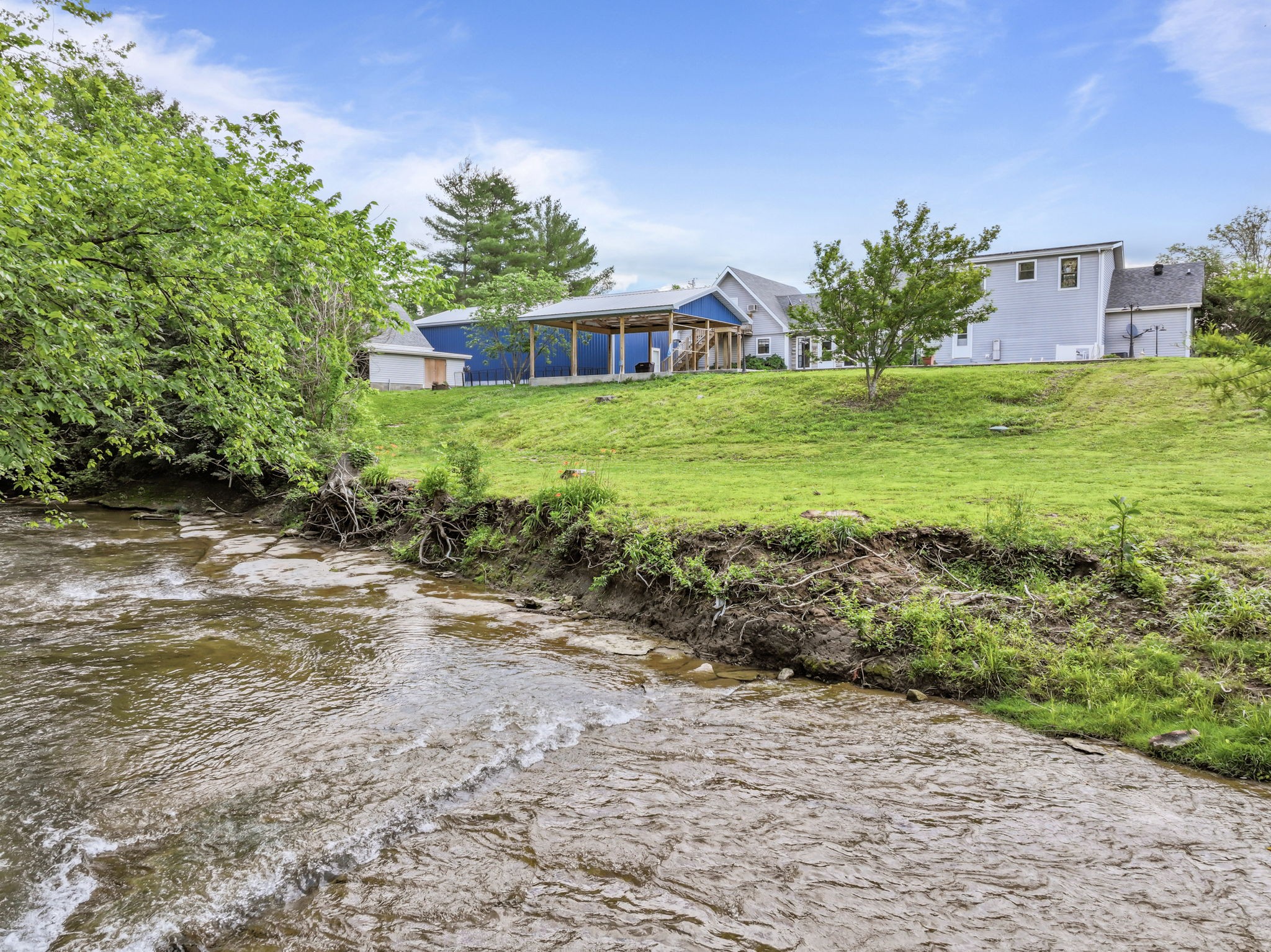 1313 Stayton Rd