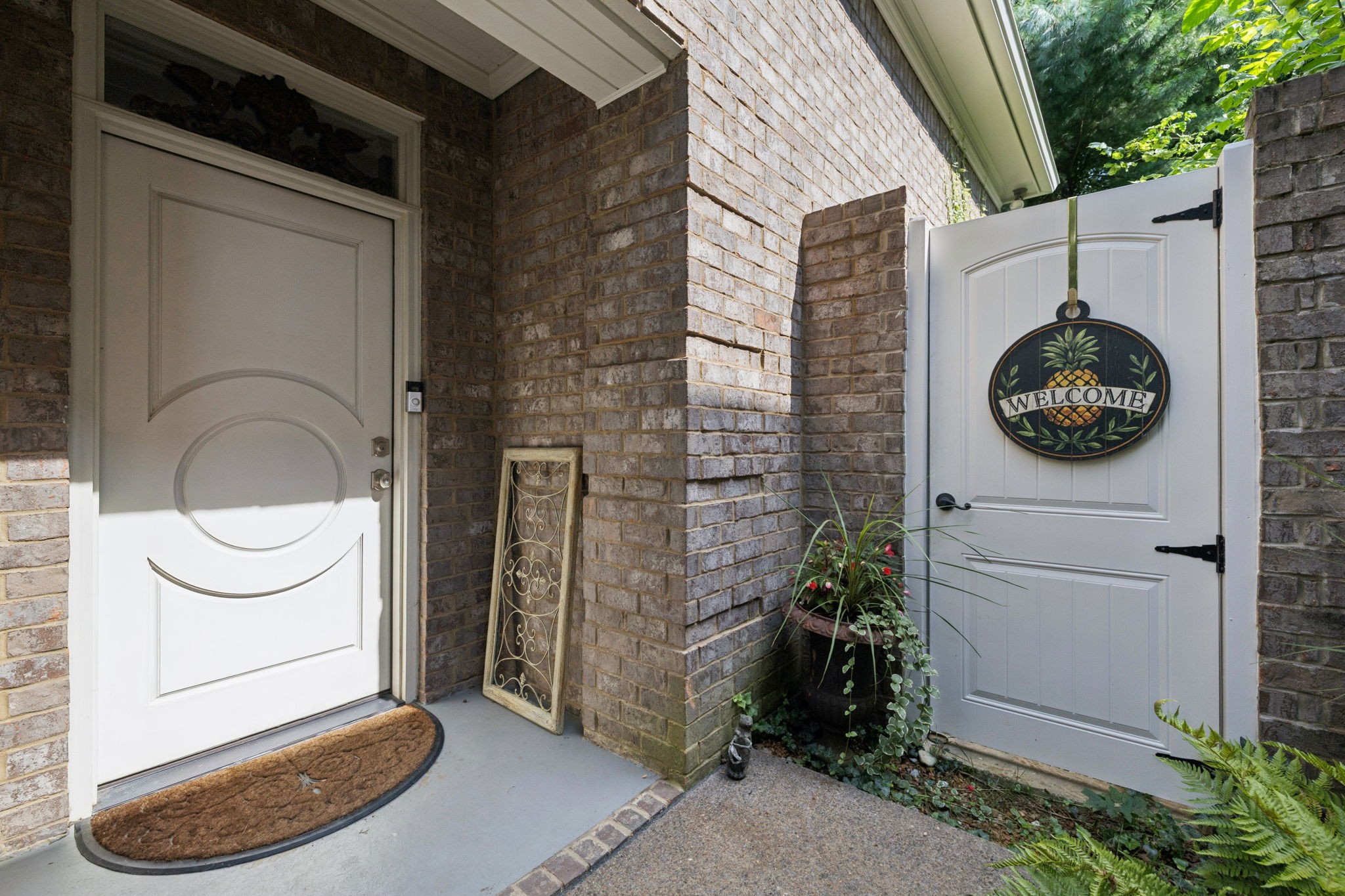 410 Charlesgate Ct