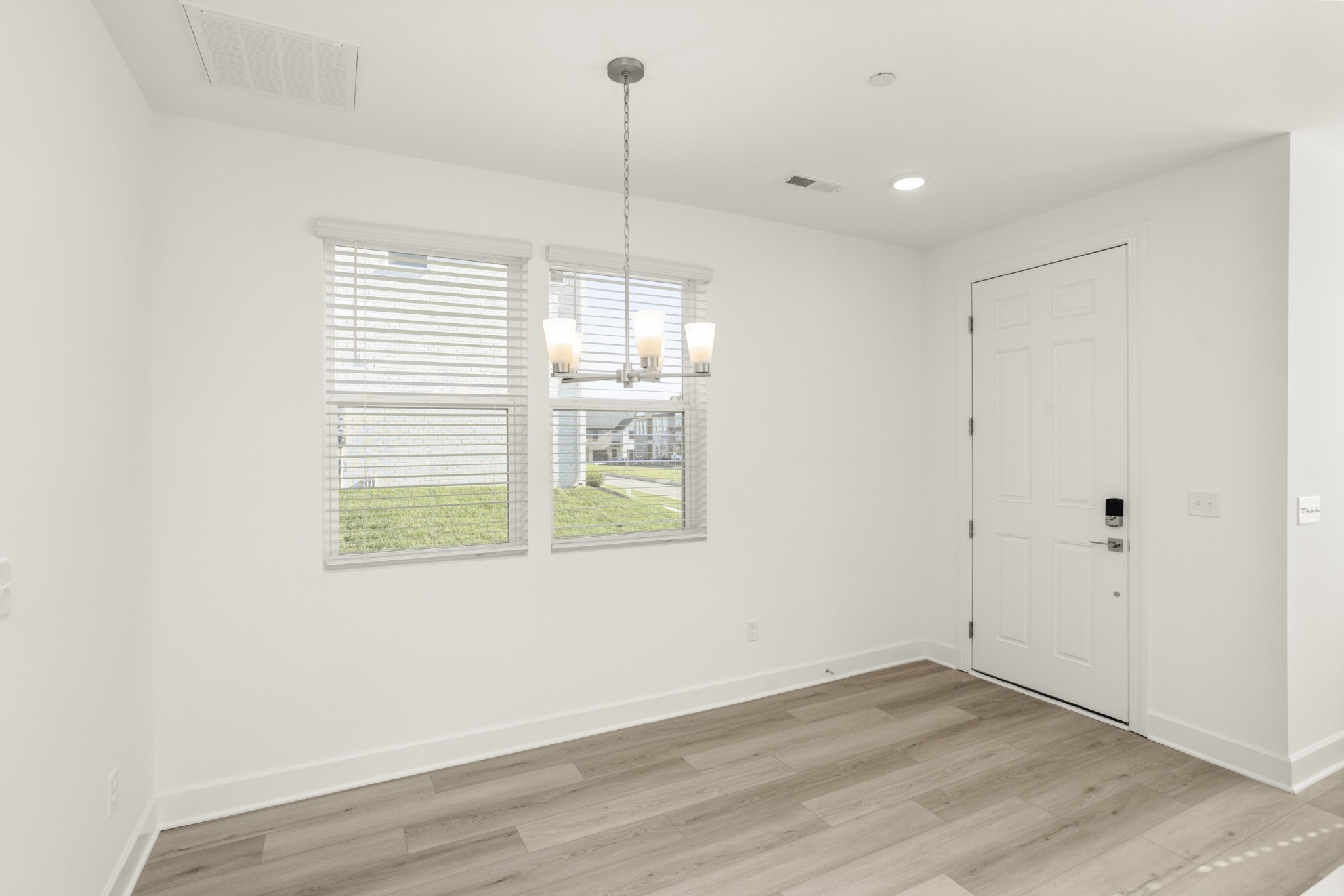 320 Lynwood Station Boulevard