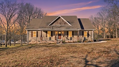 307 Ledgeview Dr Shelbyville TN 37160