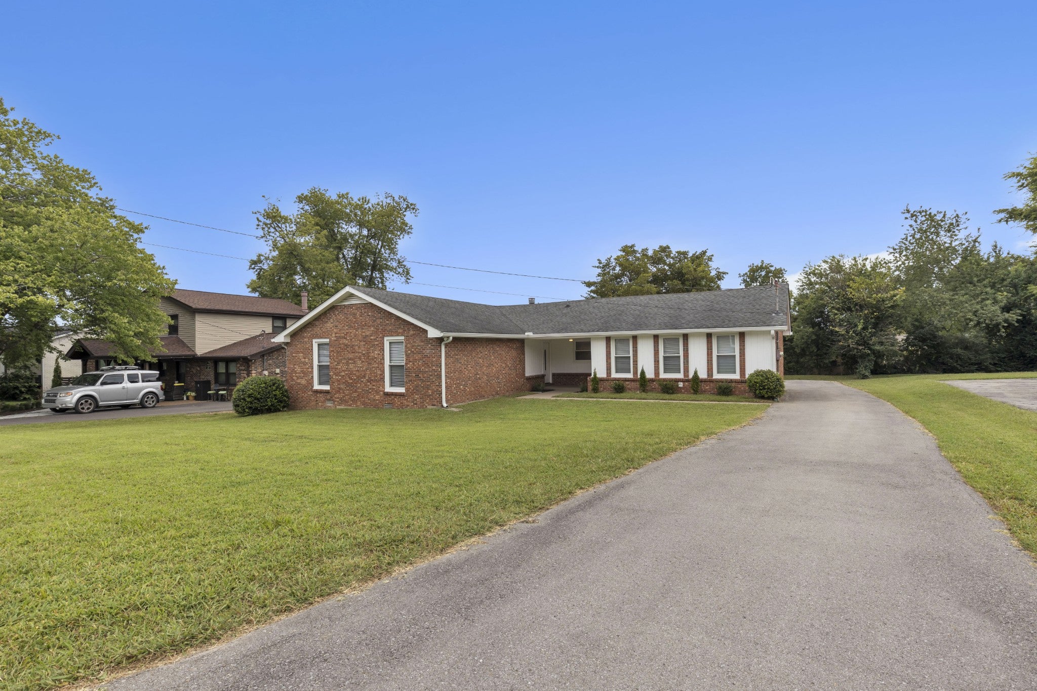 625 Dutchmans Dr
