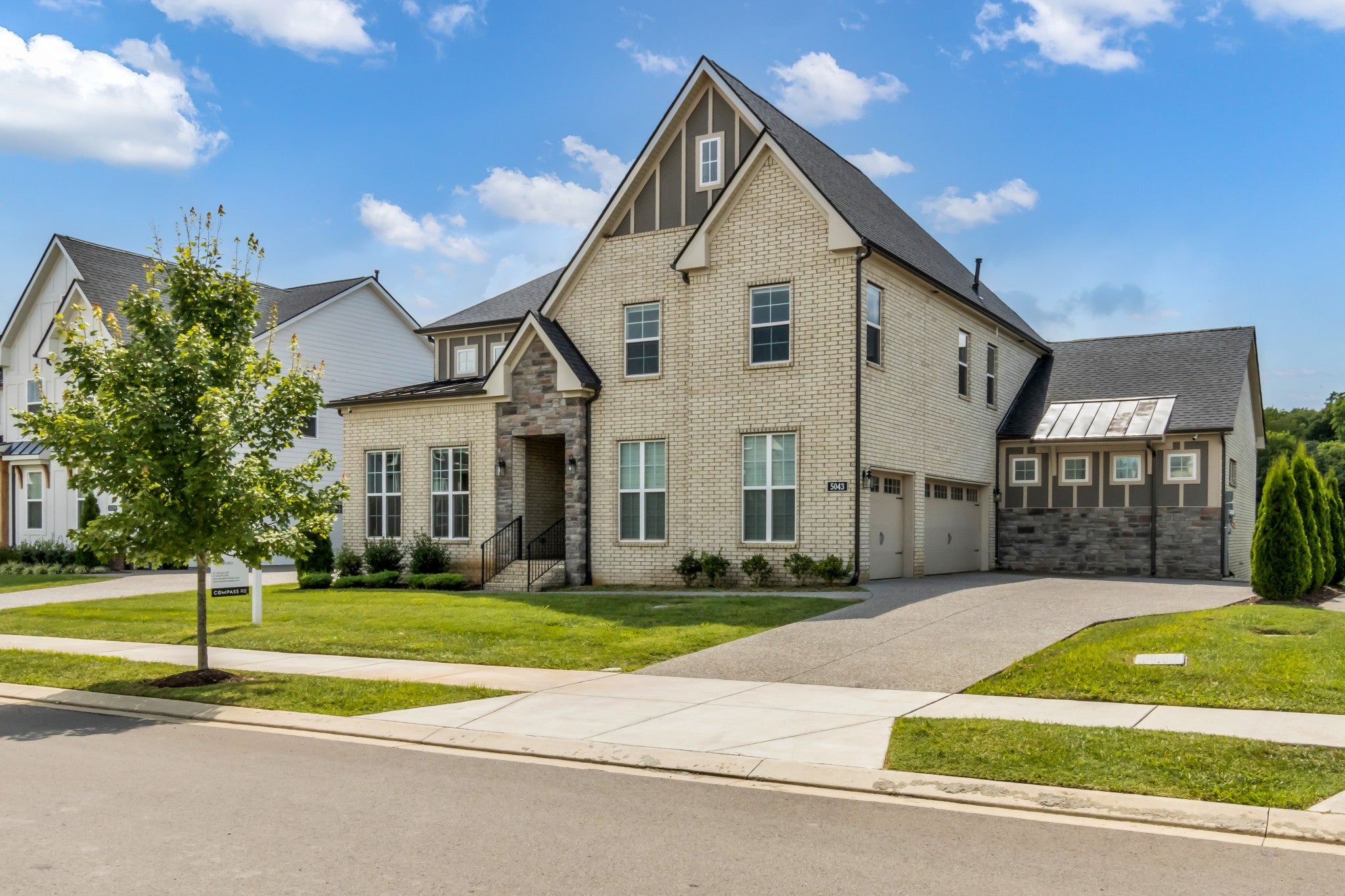 5043 High Park Hill Dr