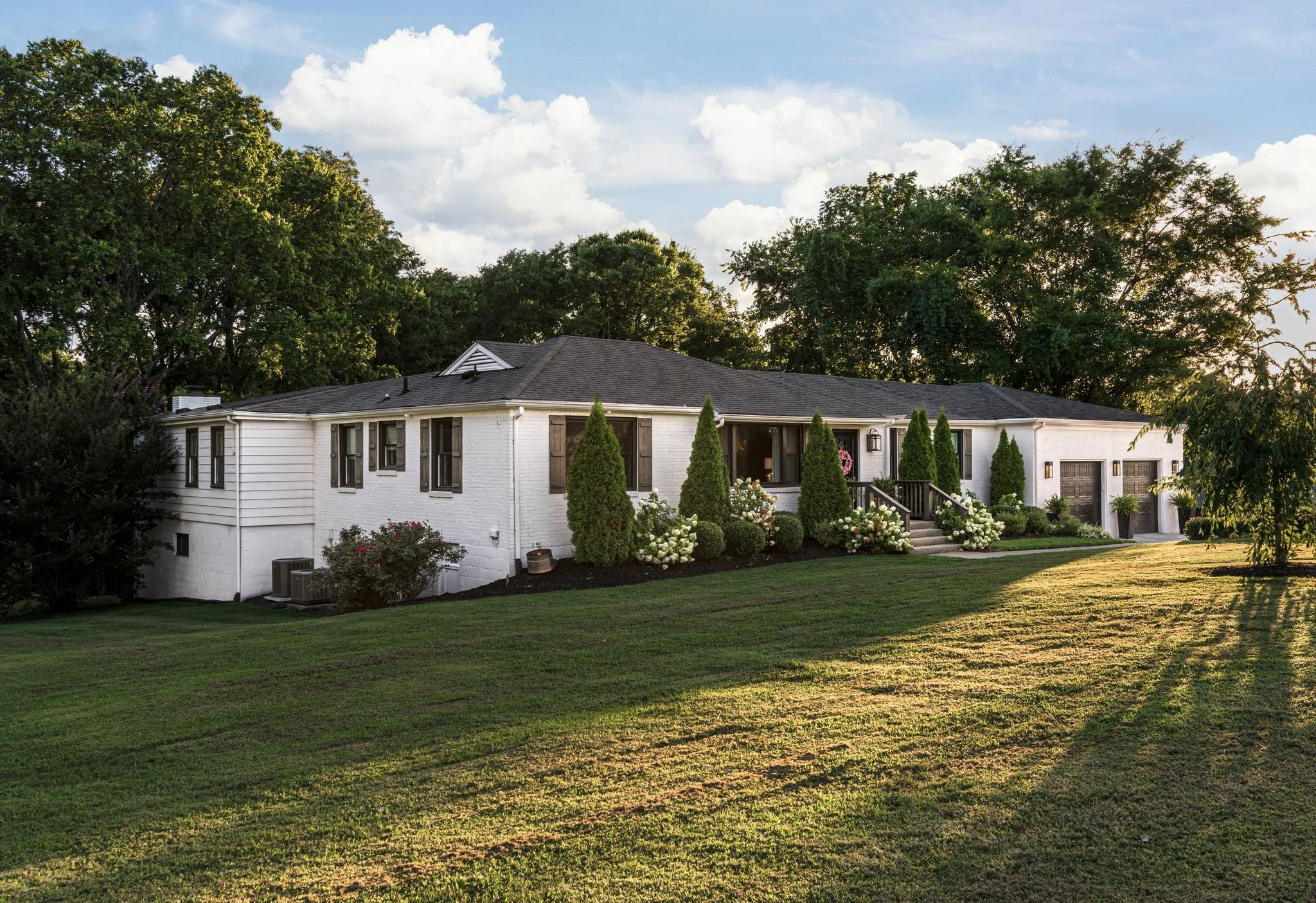 2805 Lincoya Dr