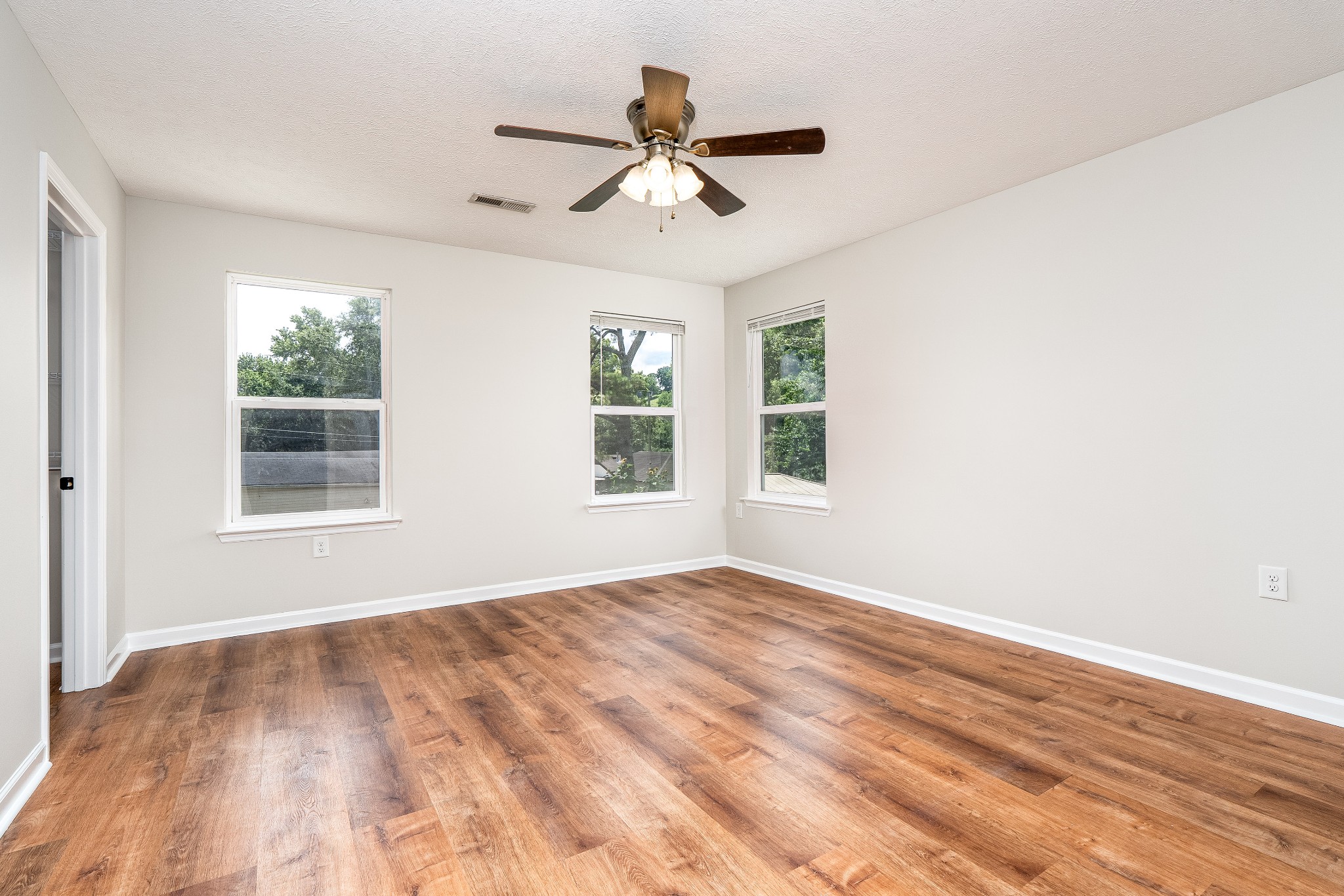 110 Bradford Dr, Franklin TN 37064 4-bed home, photo 9 of 22