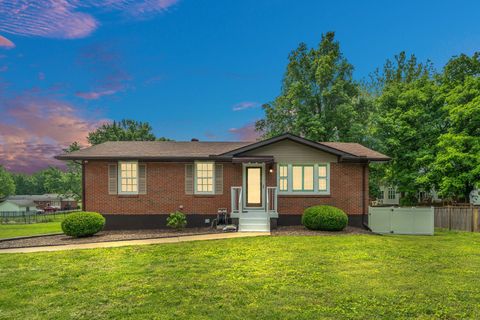 102 Woodyside Dr Hendersonville TN 37075
