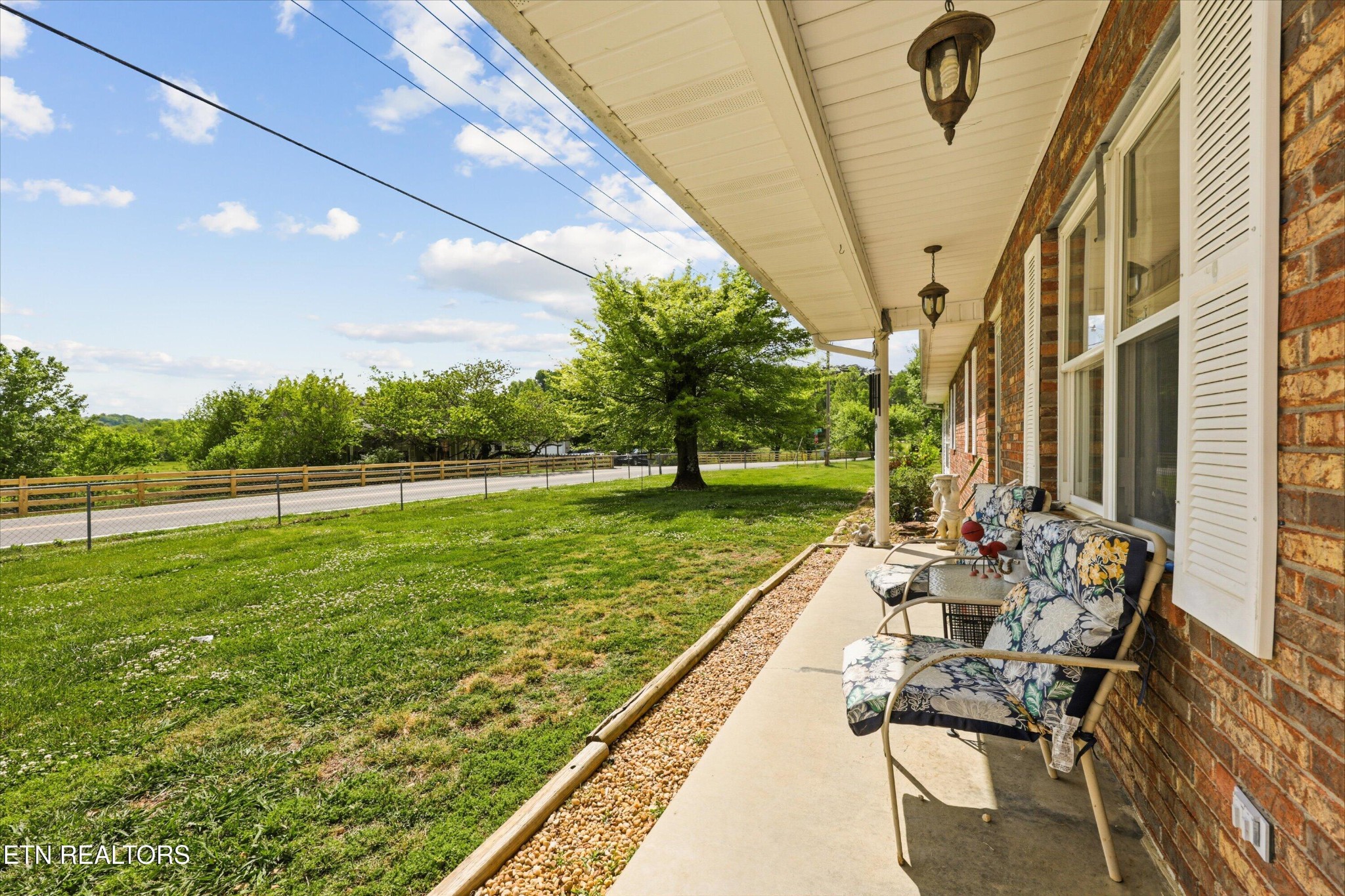 354 Apple Valley Rd