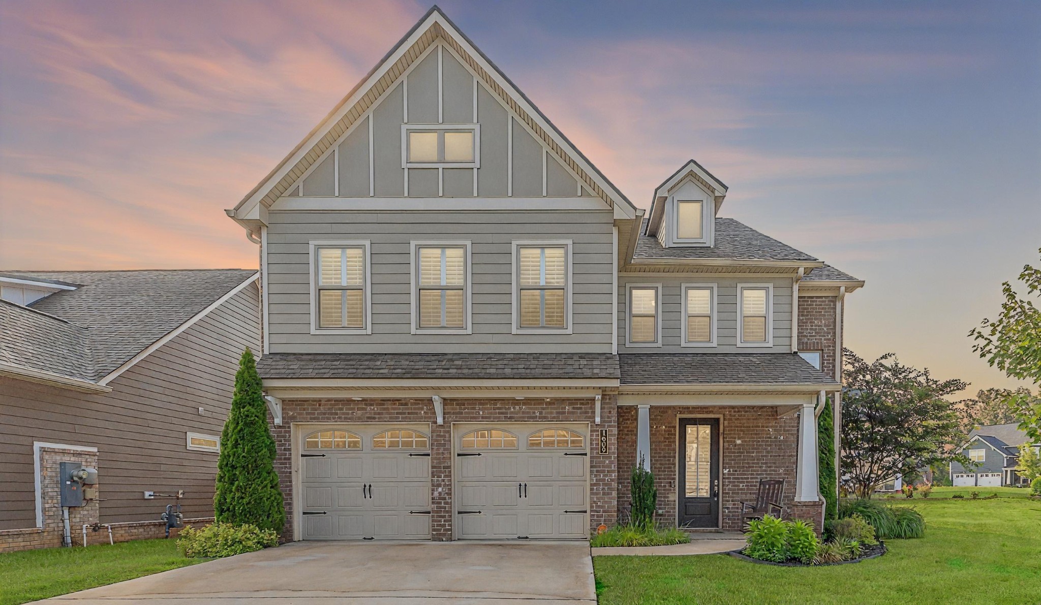 1609 Buttonwood Loop