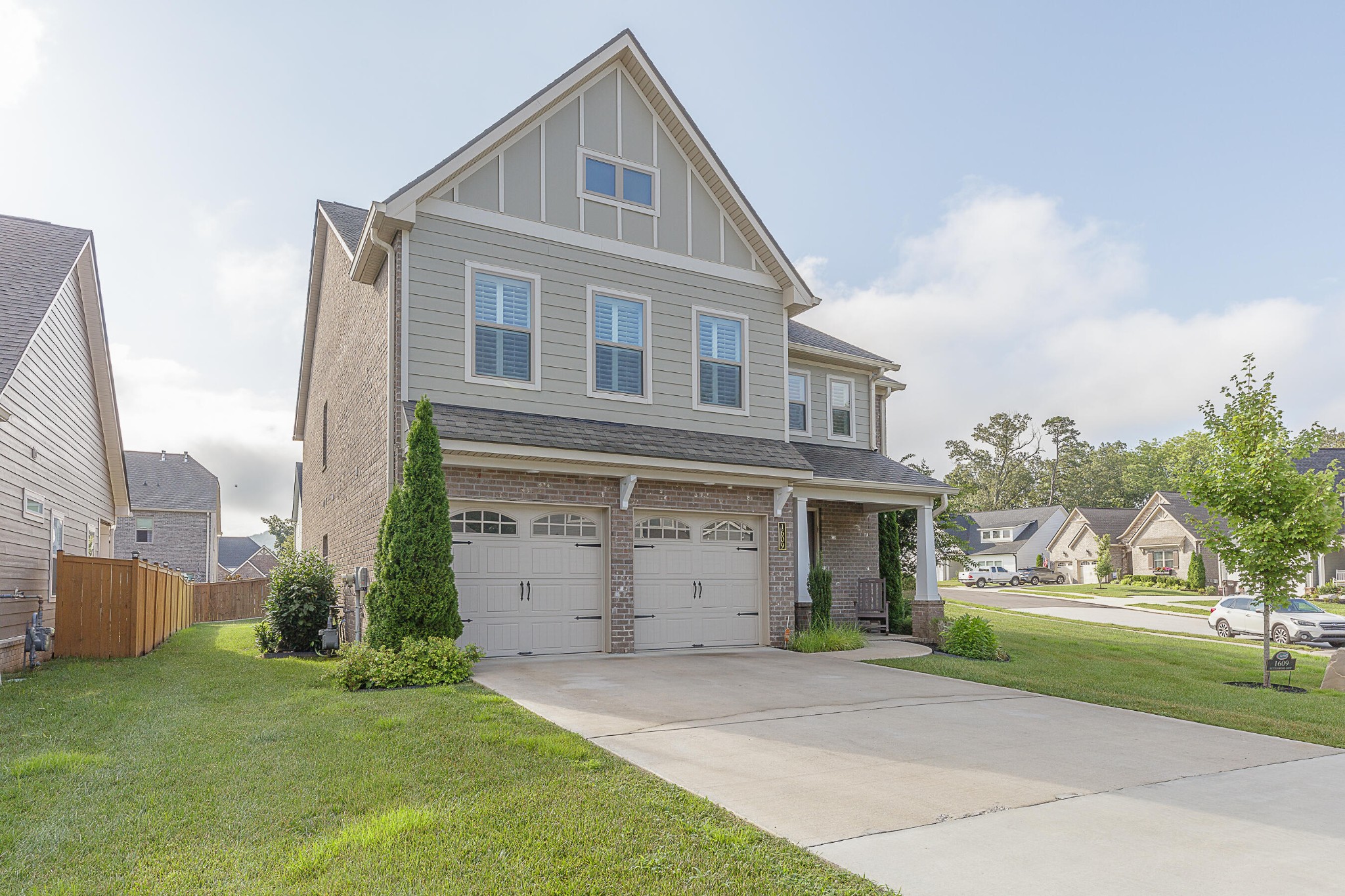 1609 Buttonwood Loop