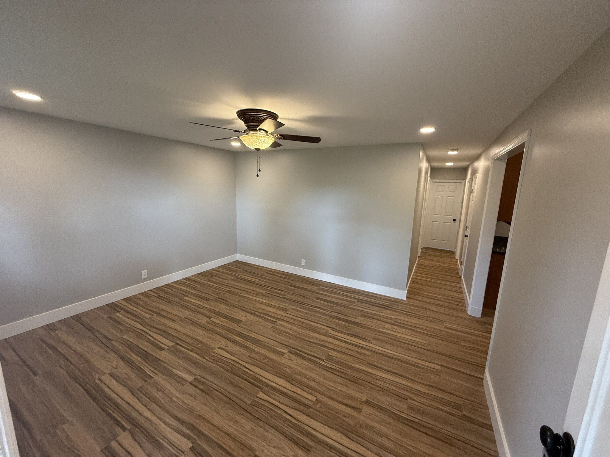 216 Aurora Ave
