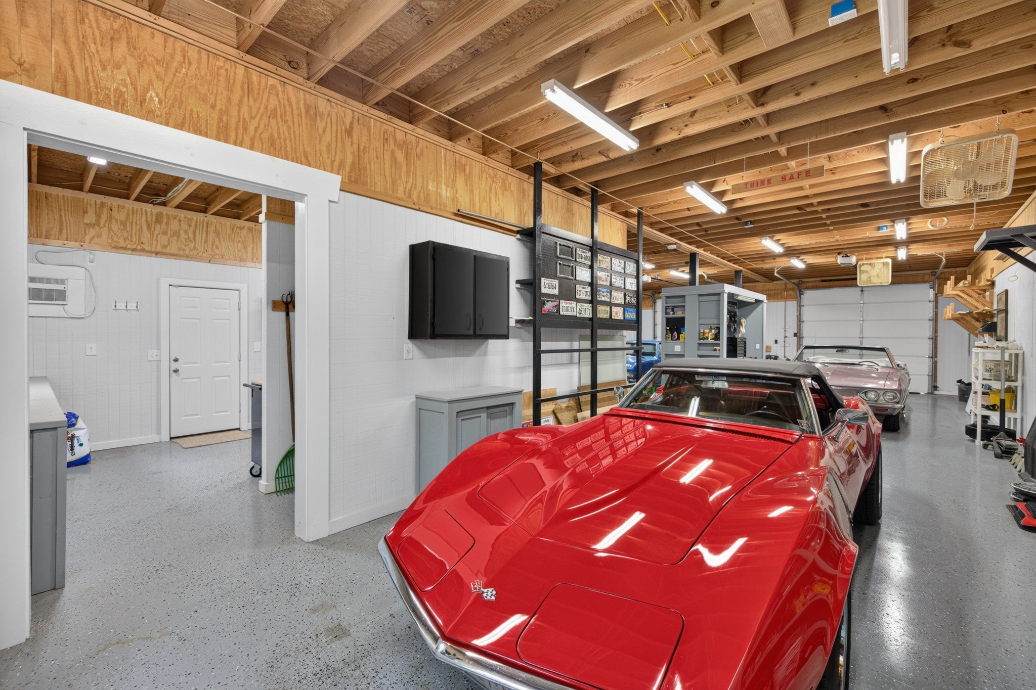 6301 Pettus Rd