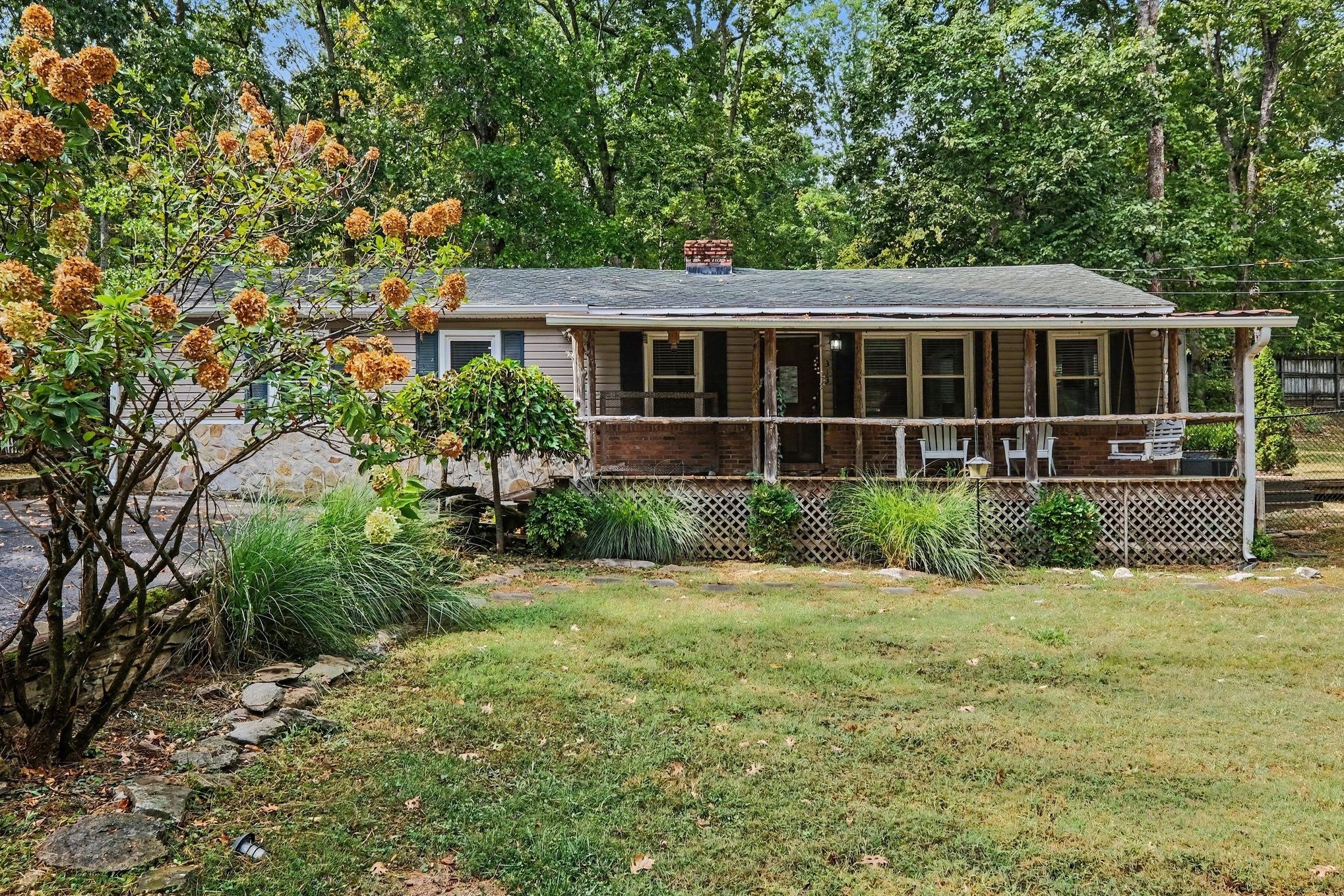 313 Davis Corner Rd