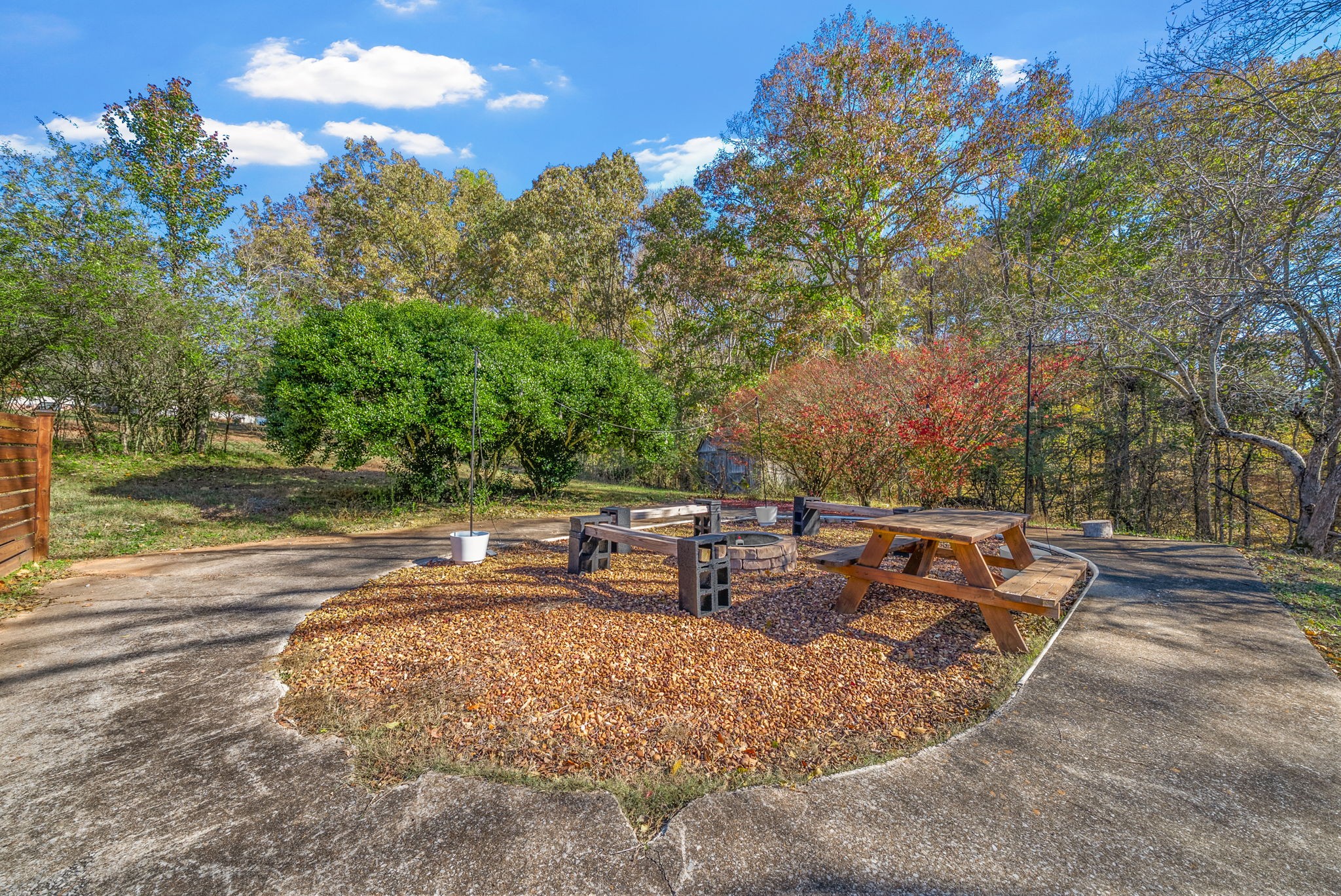 389 Harper Rd