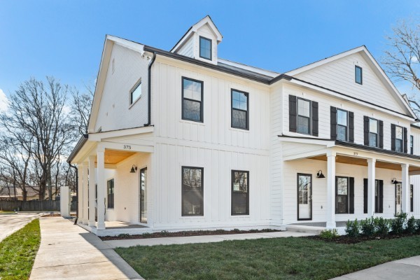 Photo 1 of 13 — 377 Beechcroft Rd, Spring Hill, TN 37174