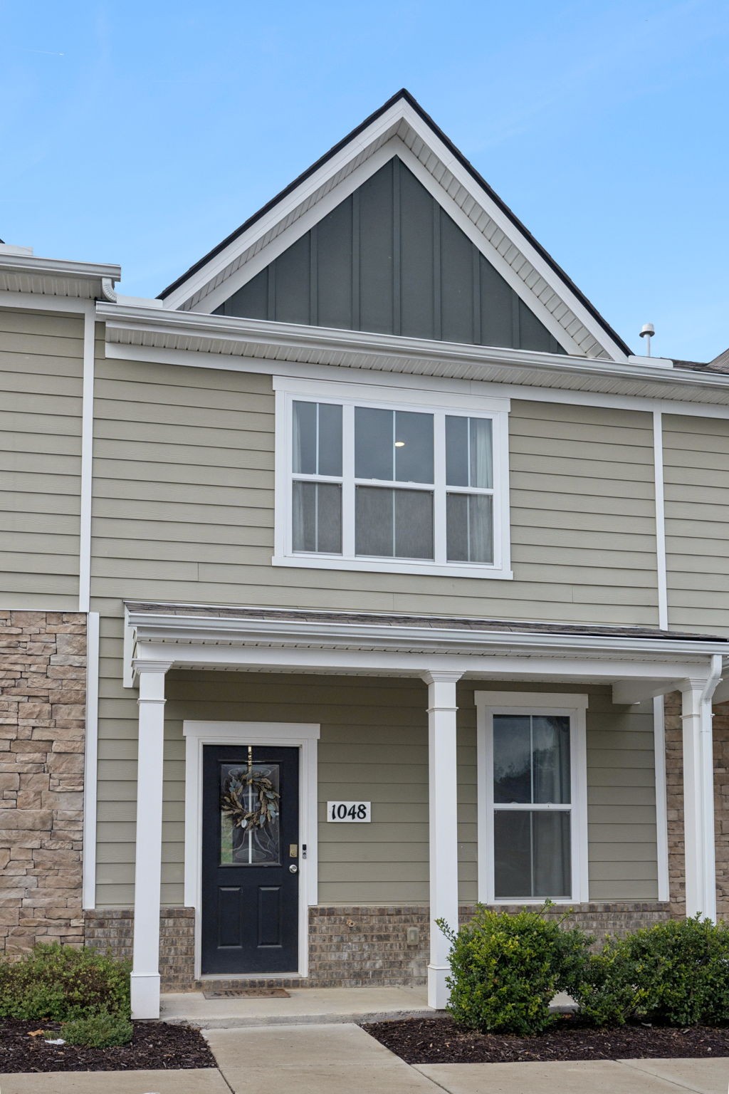 1048 Woodbridge Blvd