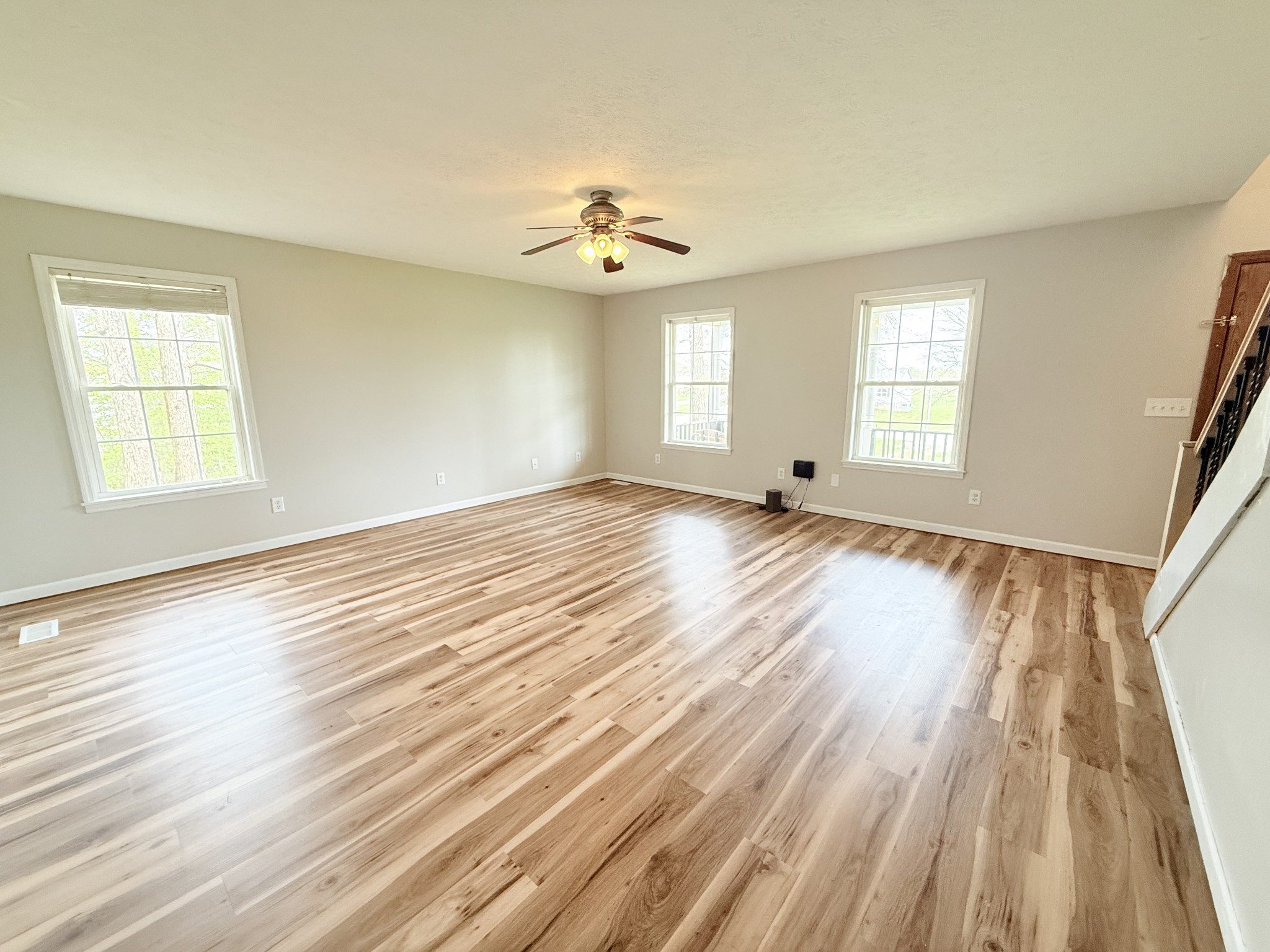 223 Lauren Ln