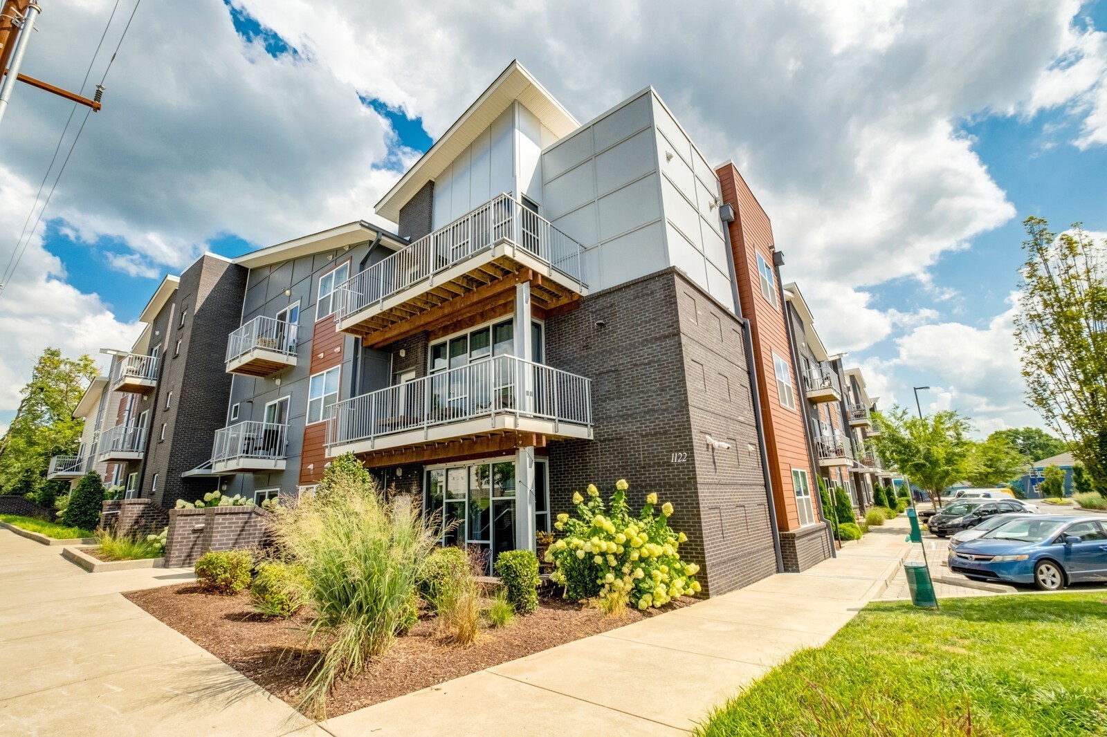 1122 Litton Ave 110
