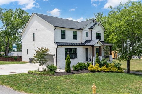 Photo of 104 Ruby Dr, Hendersonville, TN 37075 (MLS # 3213645)