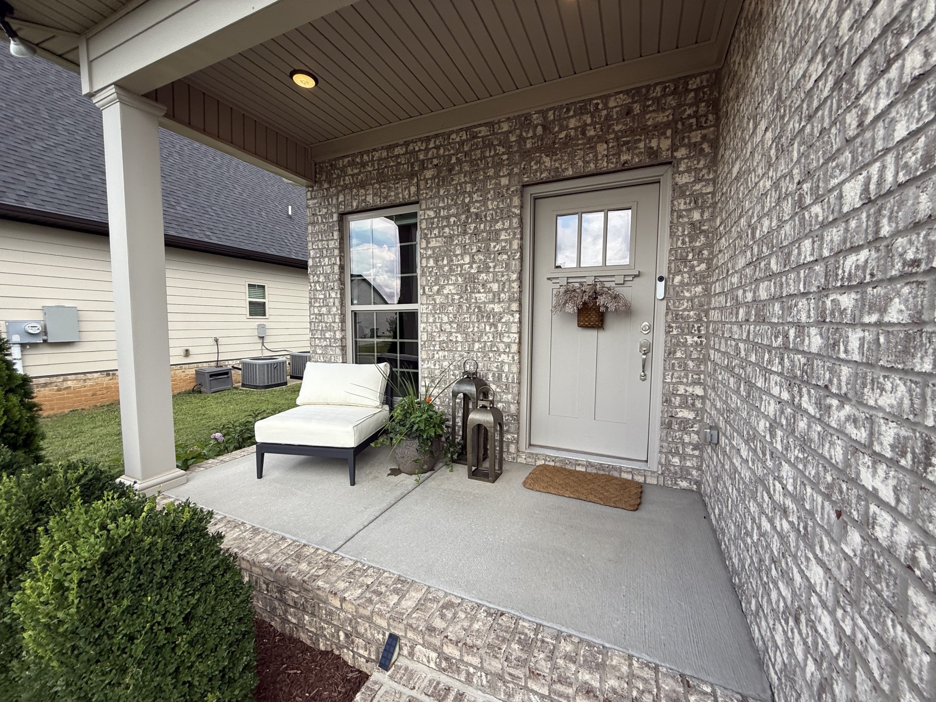 2514 Sandstone Cir
