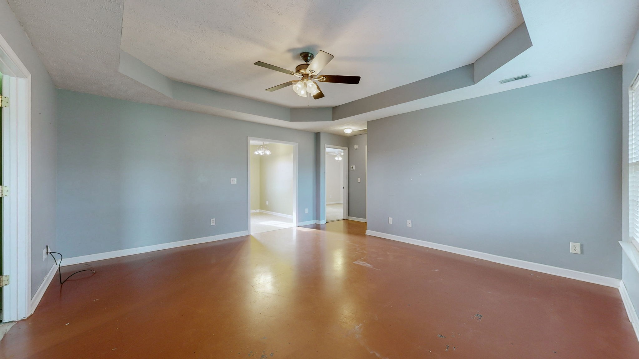 1040 Auldridge Dr