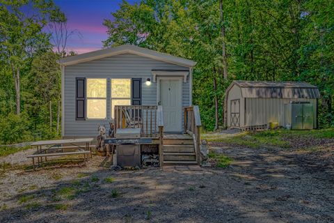 2320 Center Point Rd Cumberland Furnace TN 37051