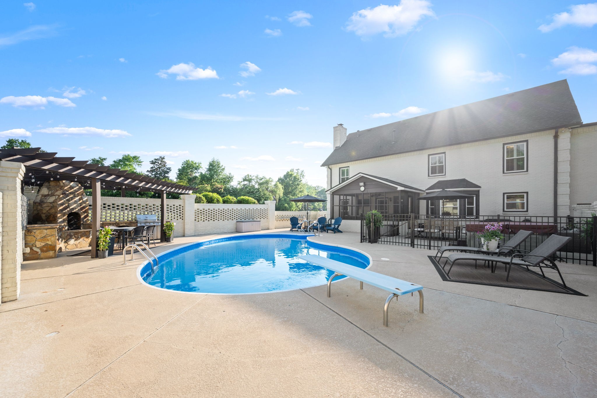 2520 Shannon Dr