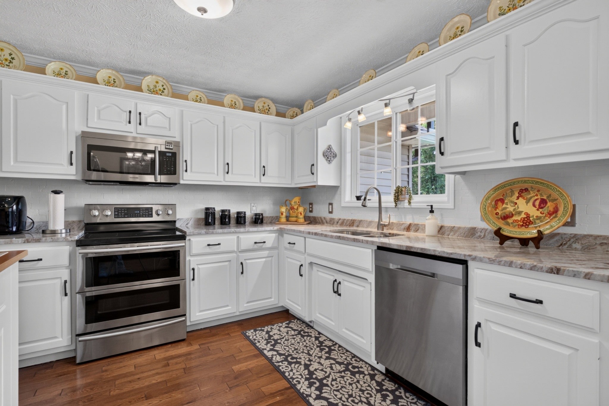 2429 Bright Hill Rd