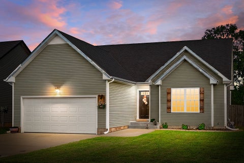 Photo of 3733 Gray Fox Dr, Clarksville, TN 37040 (MLS # 3603904)