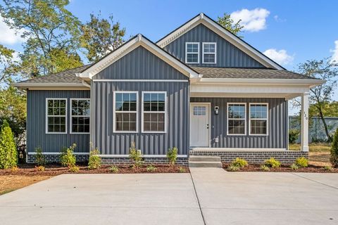 Photo of 206 Ross Ave #120, Gallatin, TN 37066 (MLS # 3143387)