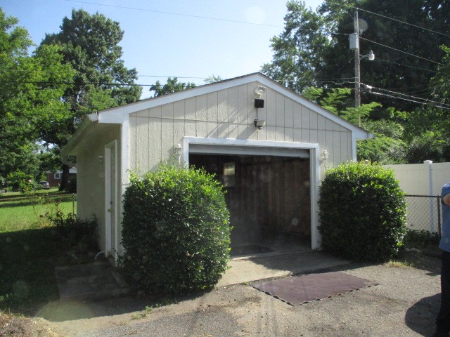 218 Glenn Ave