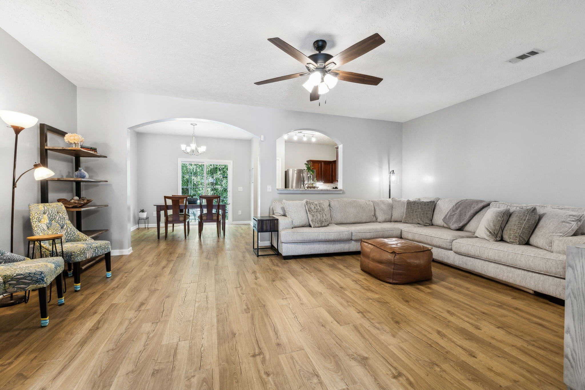 1346 Crown Point Pl