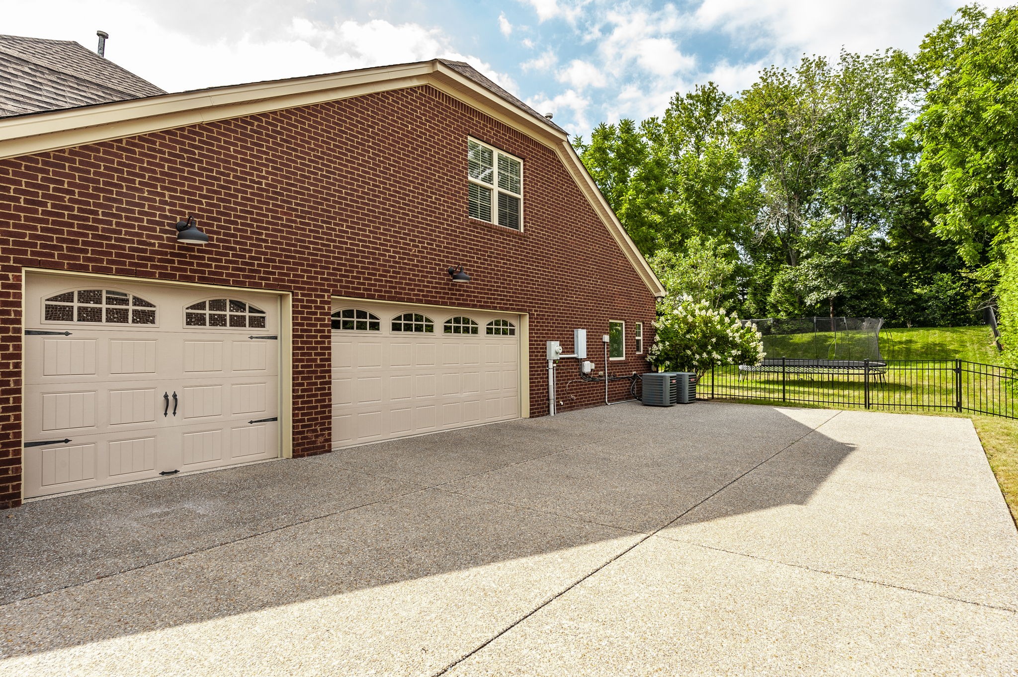 1123 Vinings Blvd