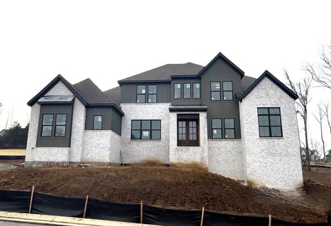 5721 Nola Dr Arrington TN 37014