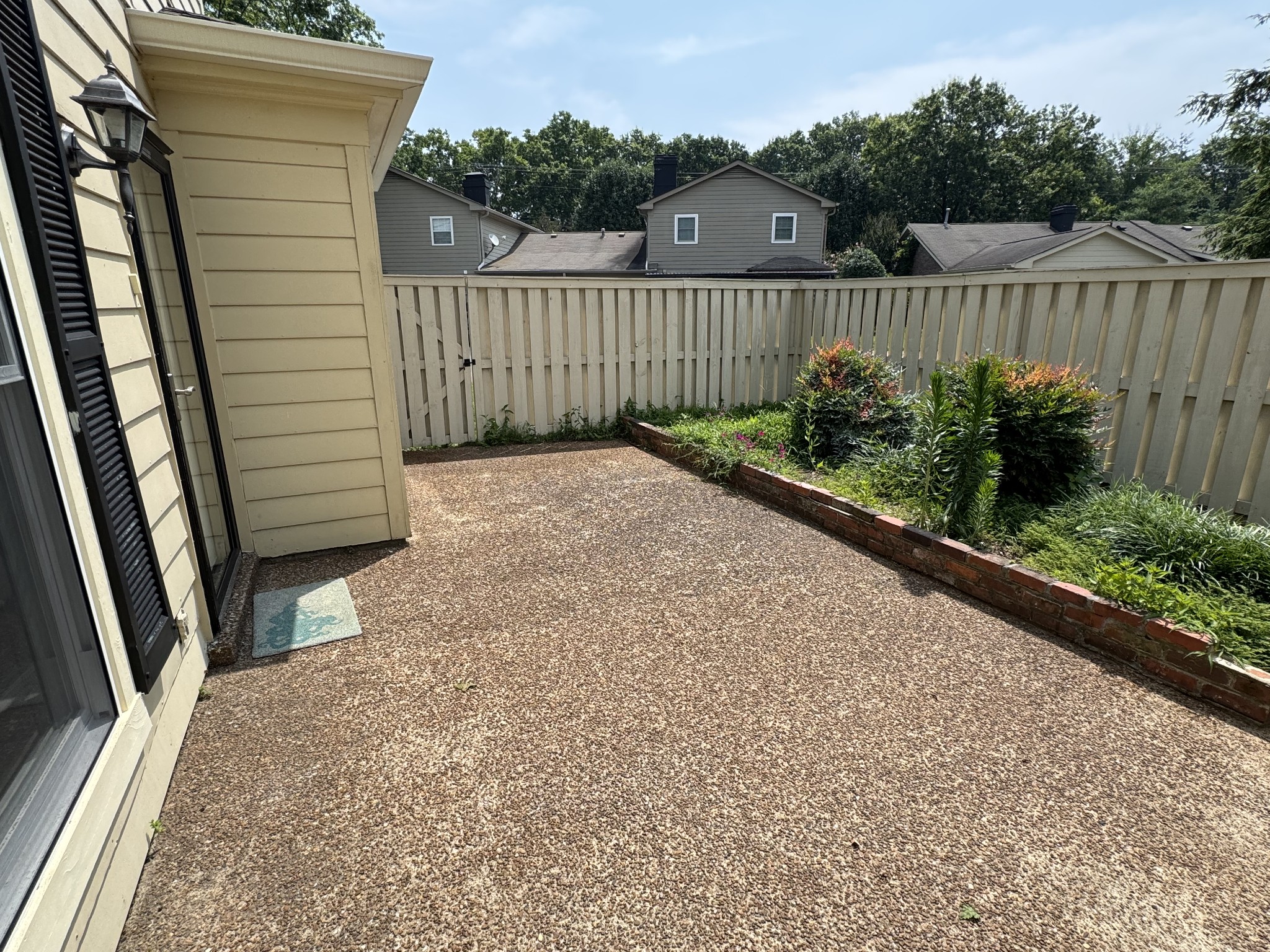 175 Boxwood Dr