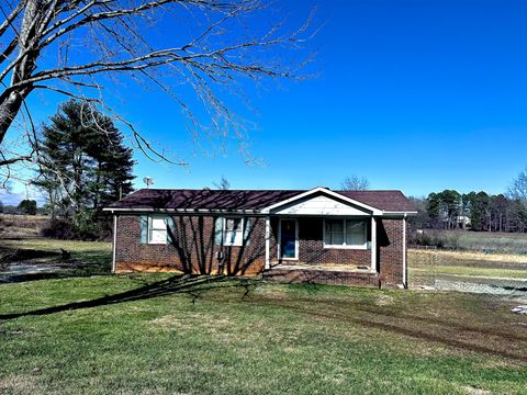 562 McQuade Cir McMinnville TN 37110