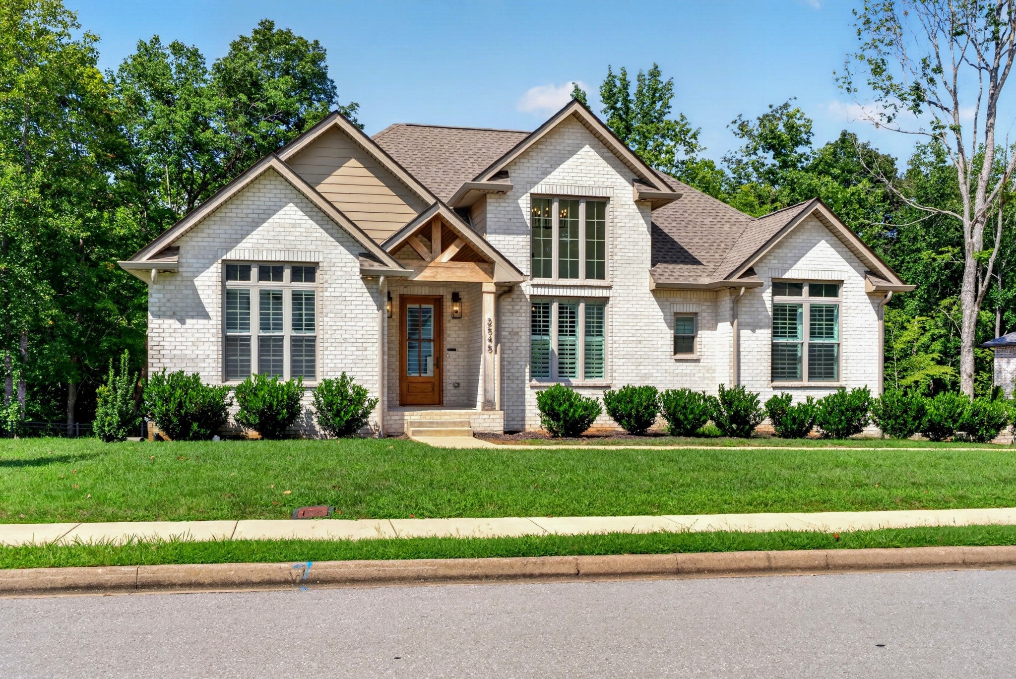 2545 Everwood Ct