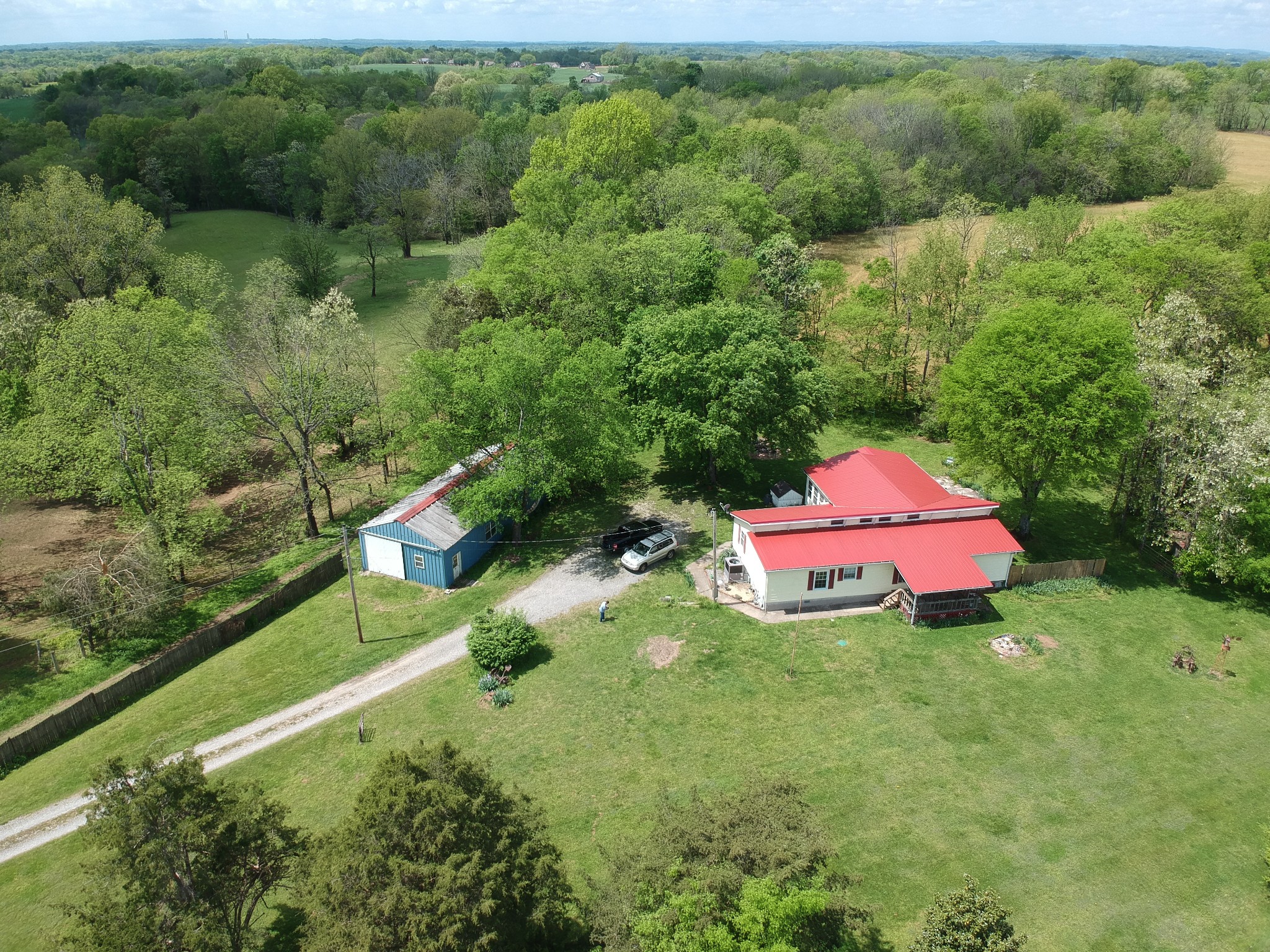 170 School House Ln
