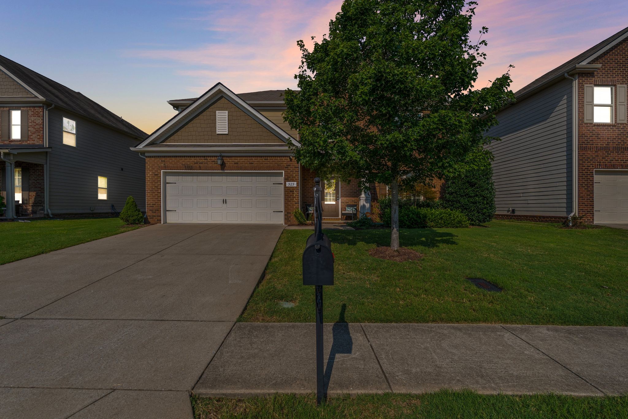 929 Manson Crossing Dr