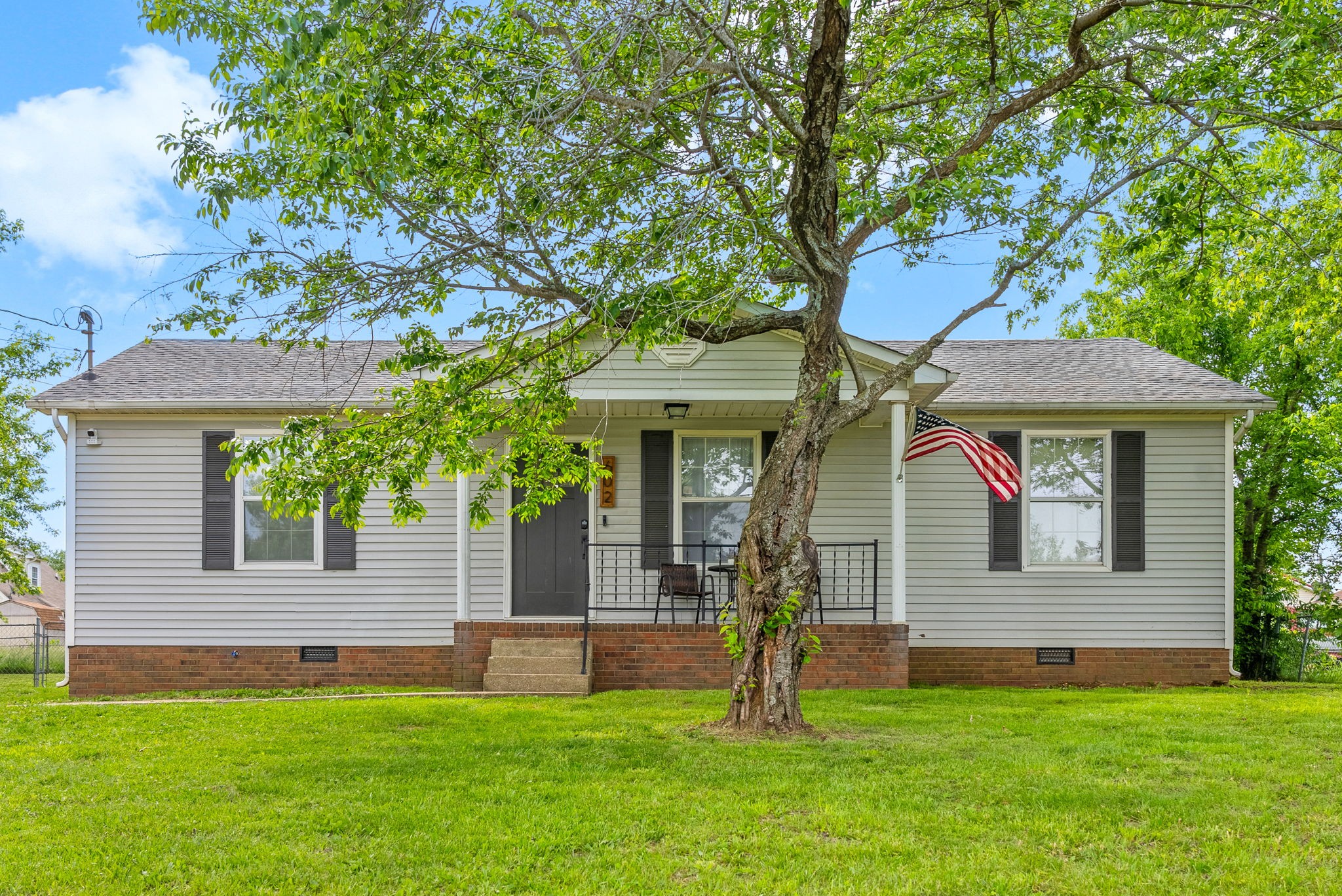 602 Artic Ave