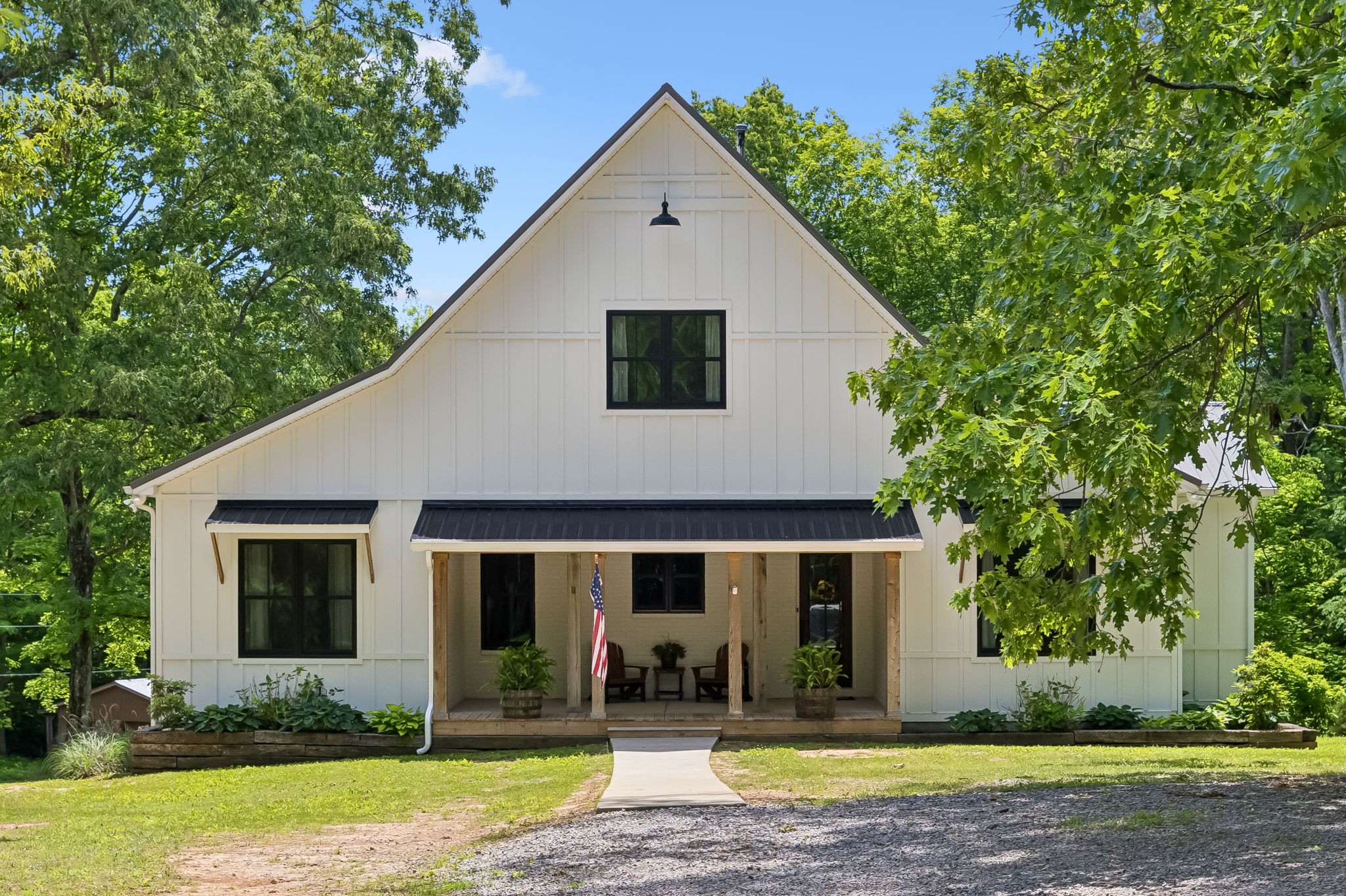7111 Dogwood Ln