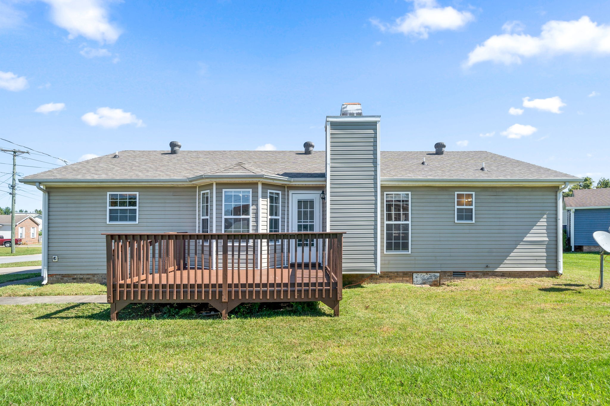 Clarksville, Tennessee 37042, United States, 3 Bedrooms Bedrooms, ,2 BathroomsBathrooms,Residential,Active,97423