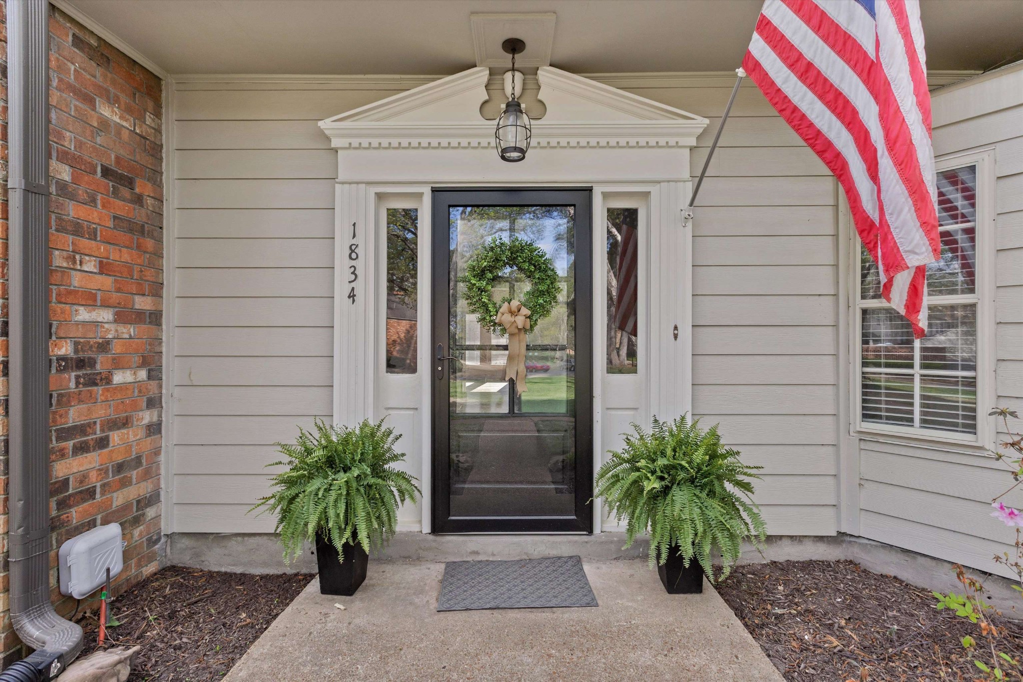 1834 HUNTERS CREEK DR