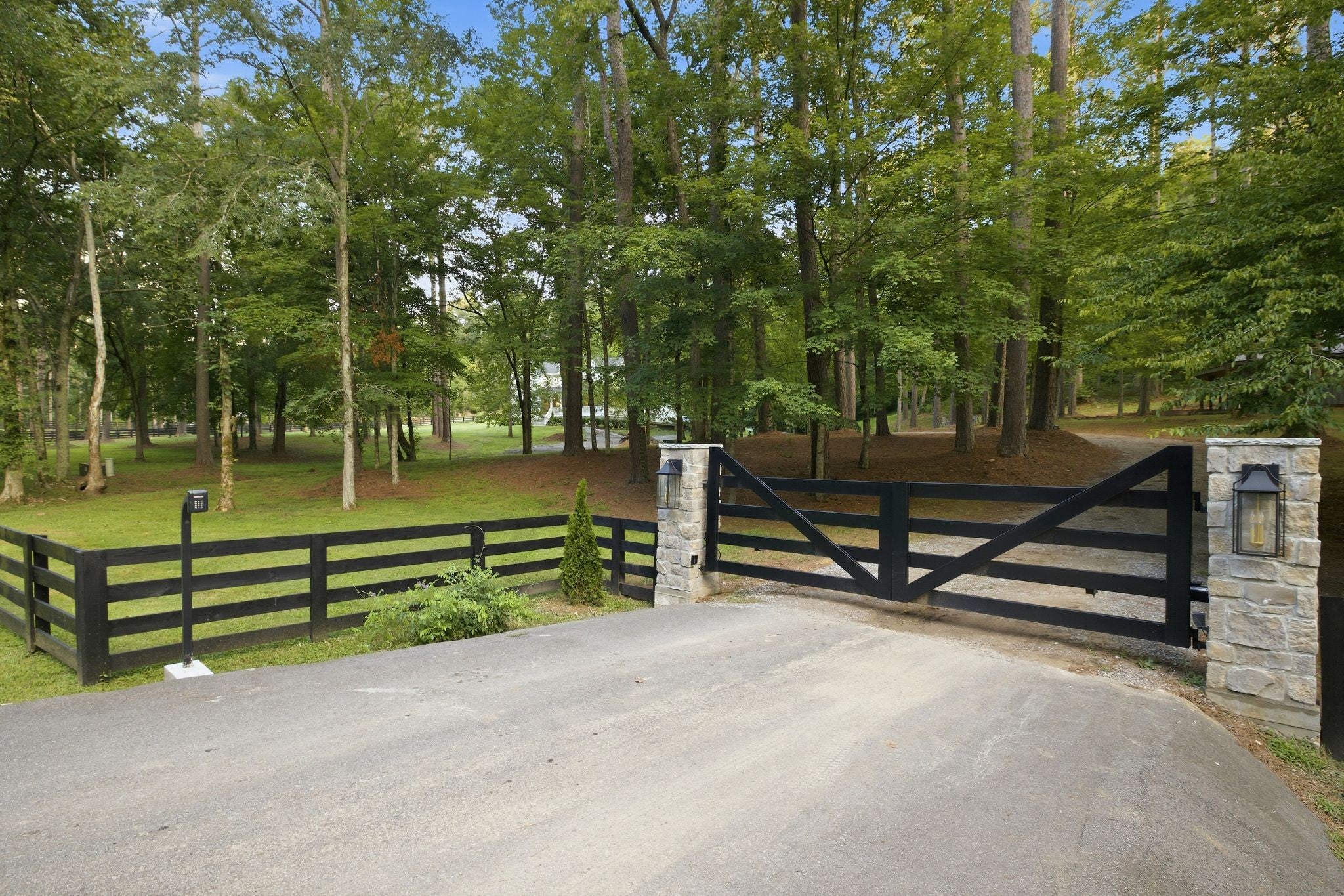 5432 Parker Branch Rd, Franklin TN 37064 5-bed home, photo 5 of 60