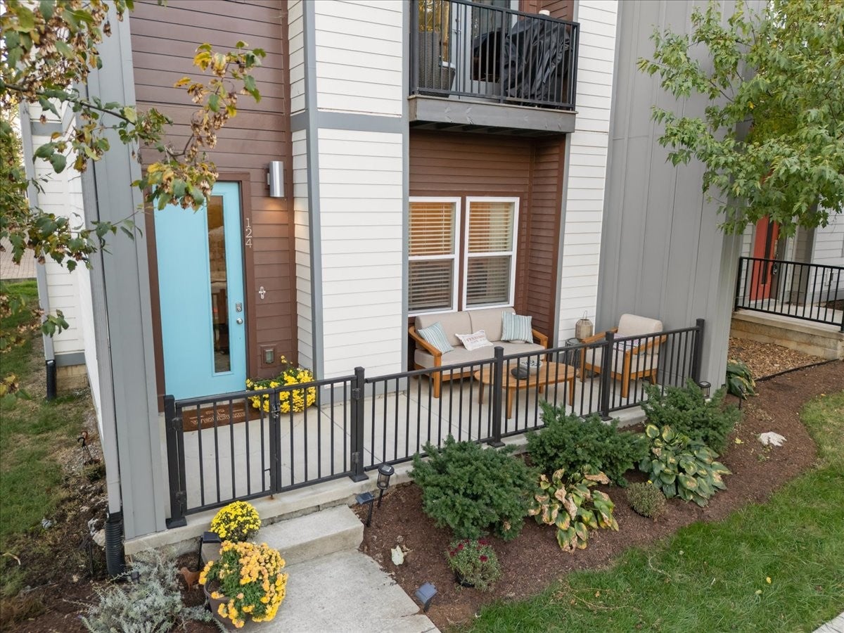 124 Marie St