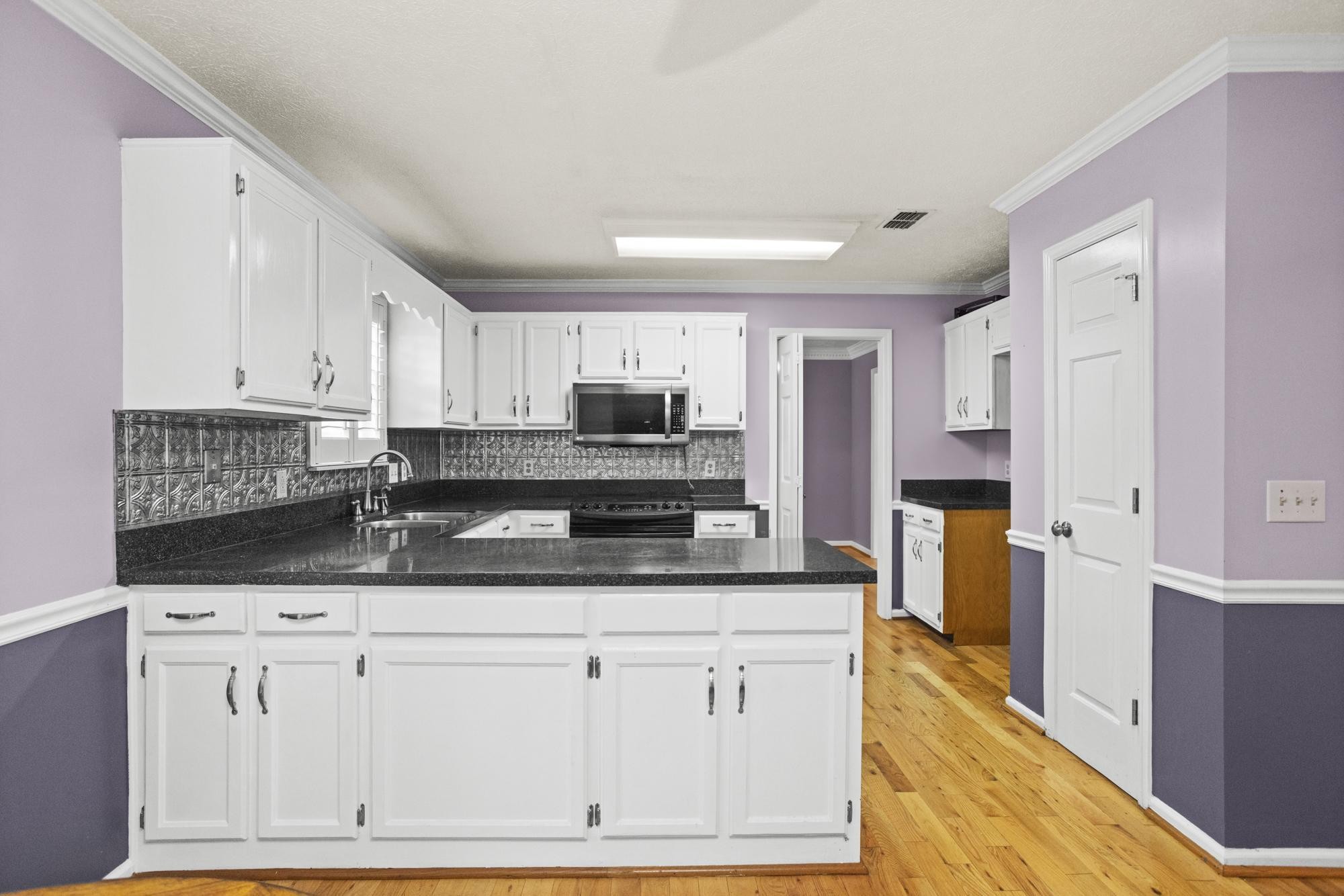 505 Breslin Ave