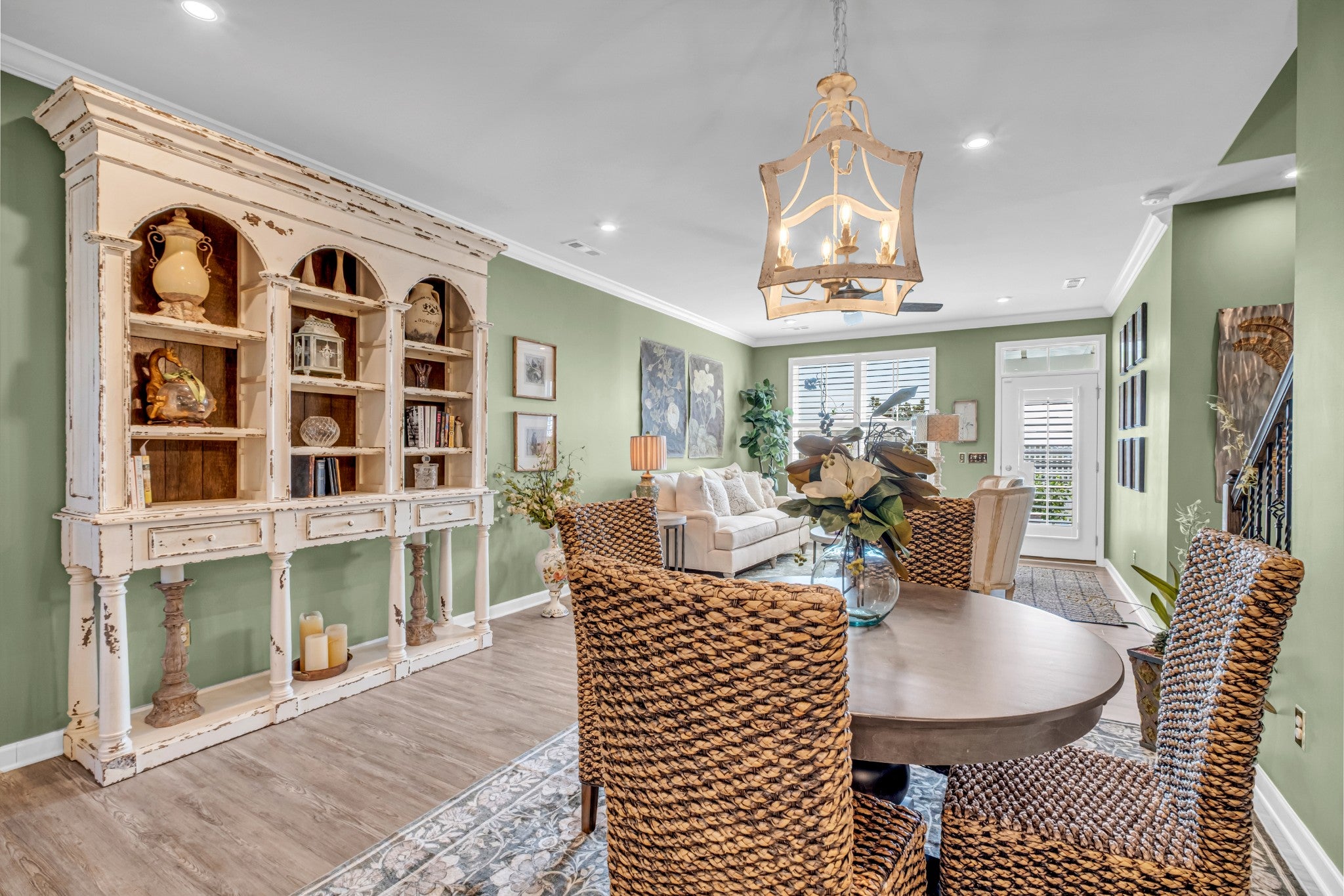 226 S Downs Cir