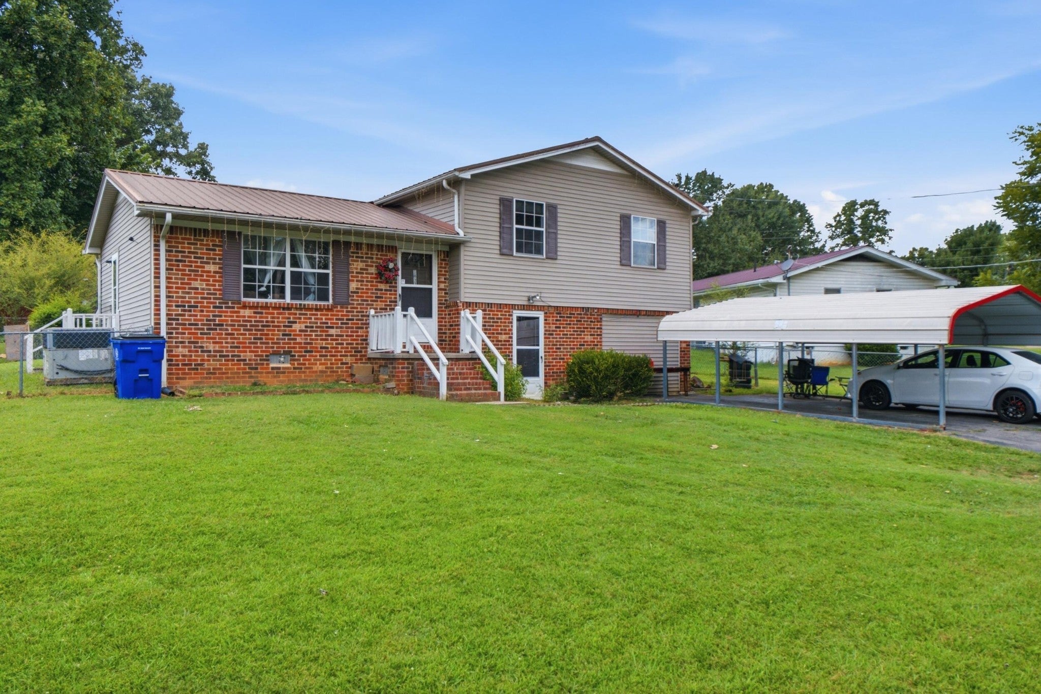 1833 Twin Brook Drive SW