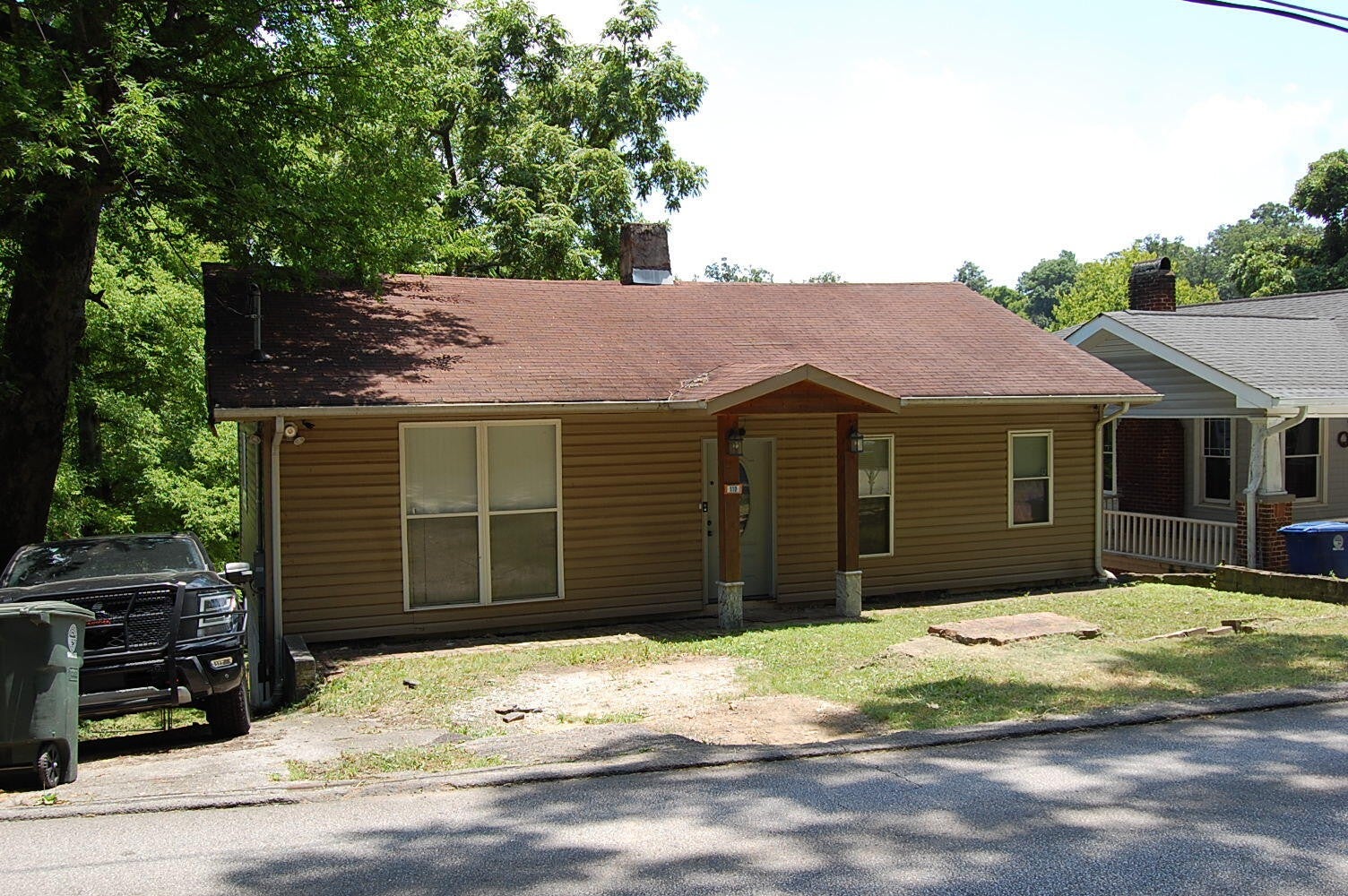 110 S Seminole Drive