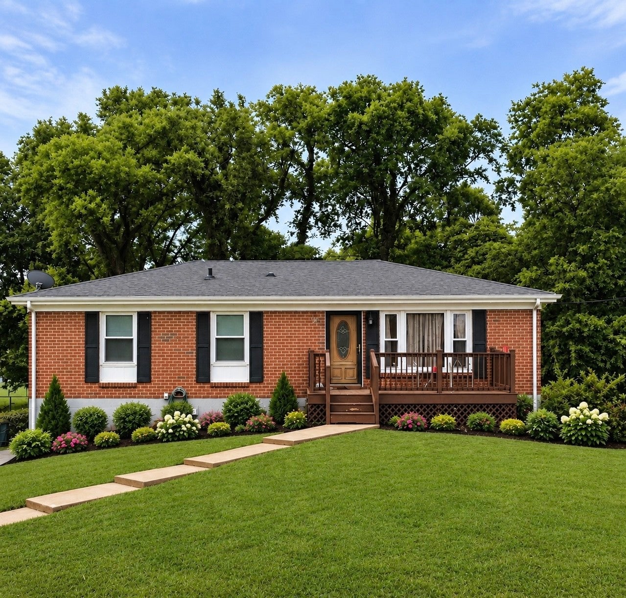 5-bed listing at 5007 Bonnameade Dr, Hermitage