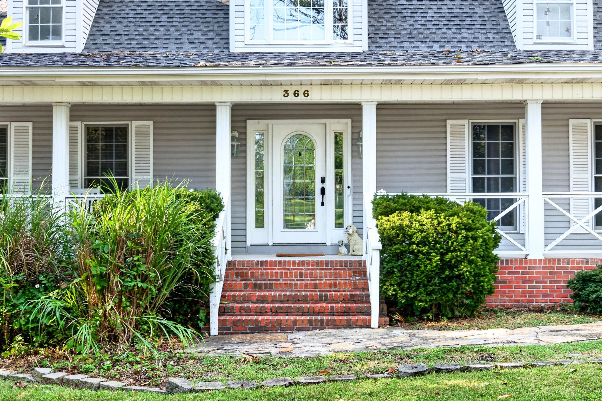 366 Martin Pl