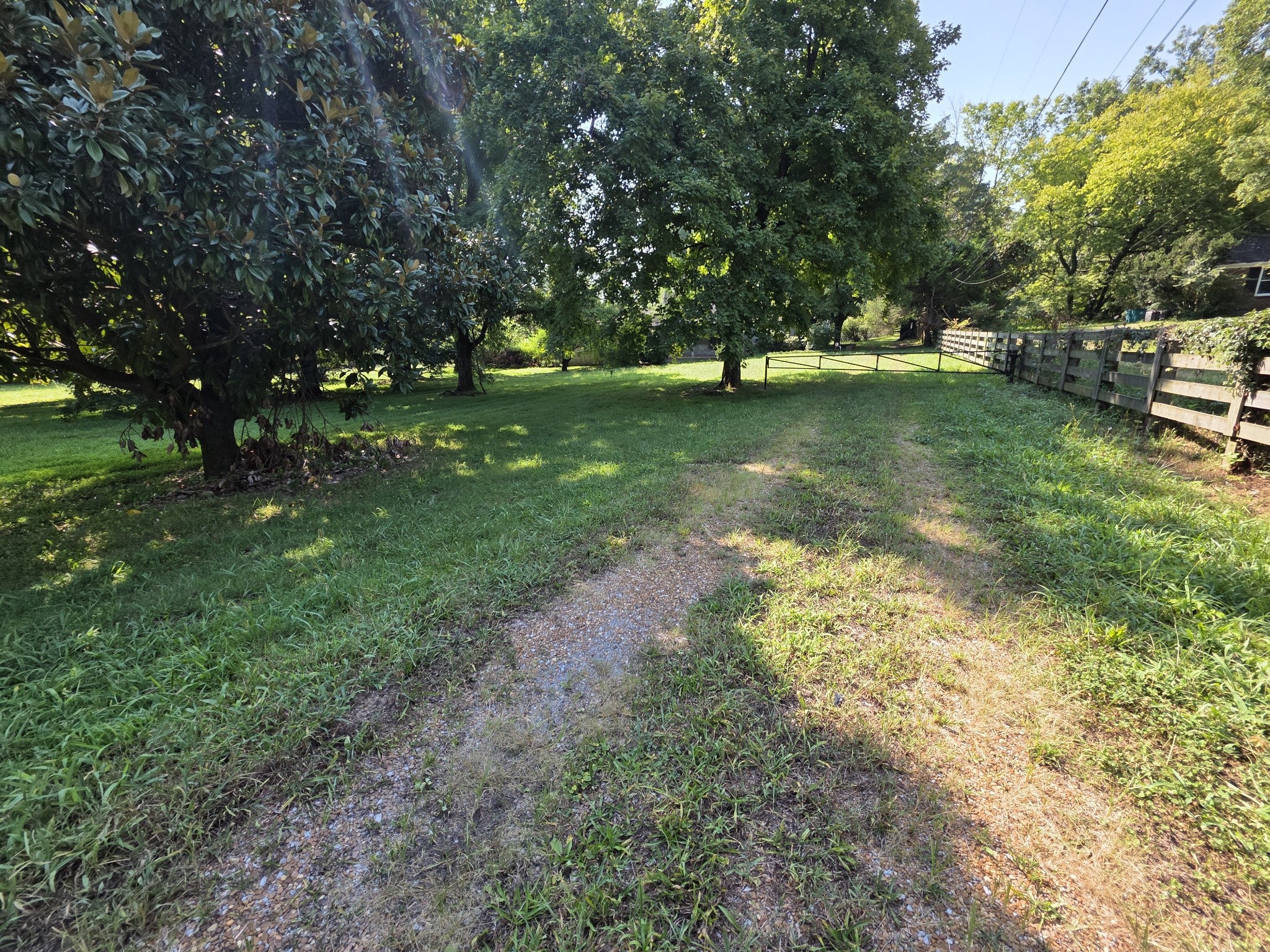 285 Haywood Ln